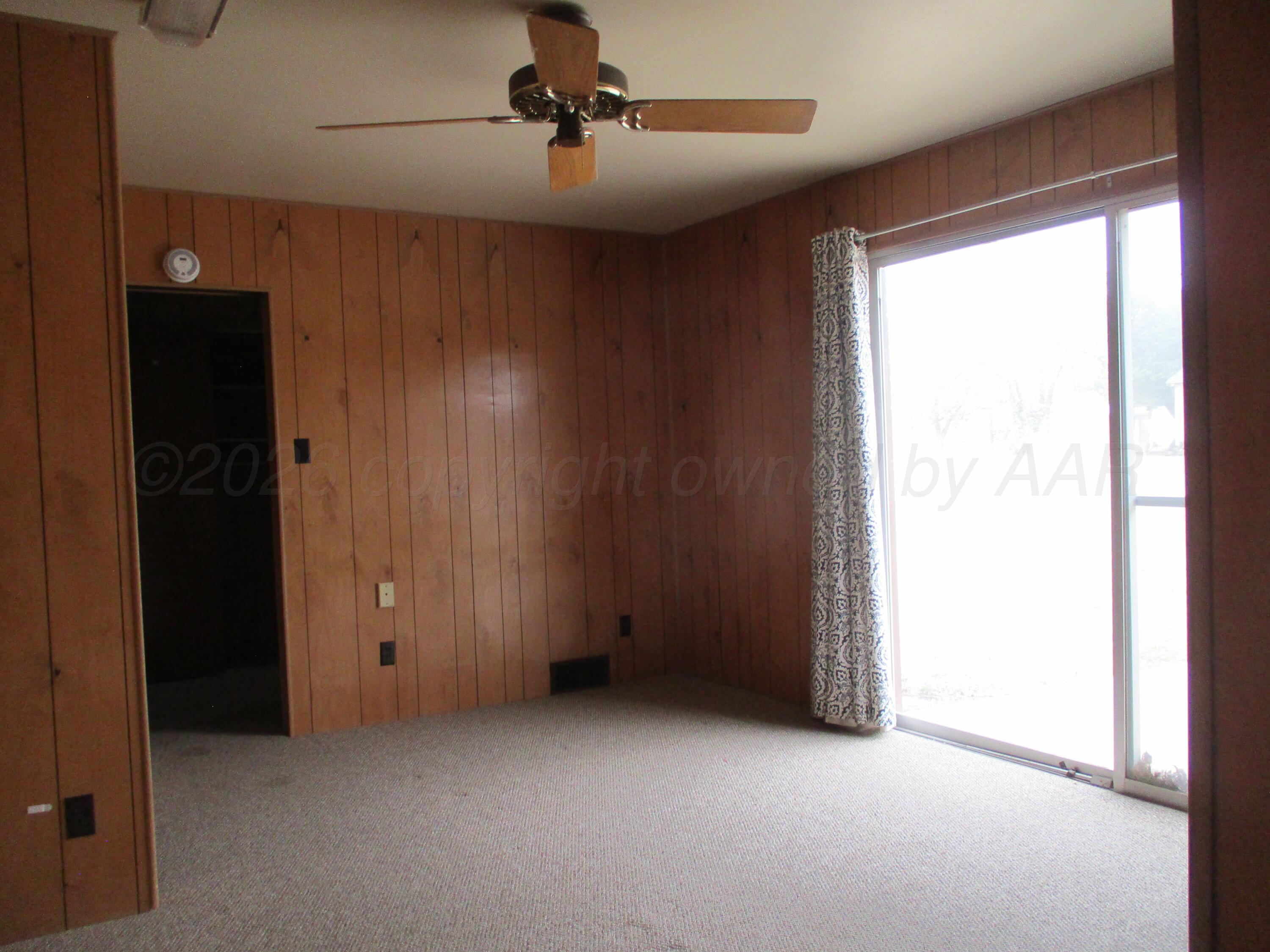 1200 E Harvester Avenue Property Photo 8