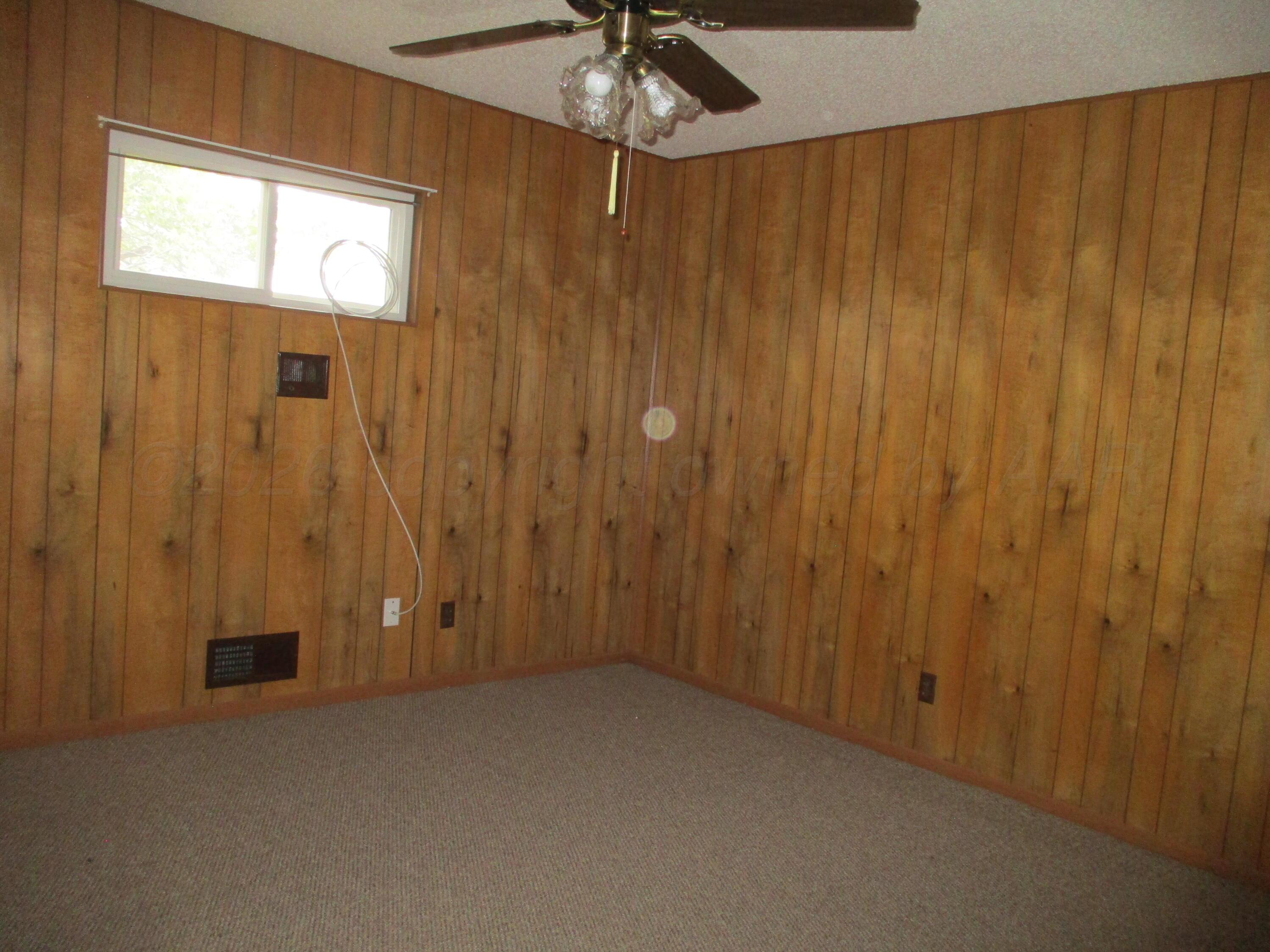 1200 E Harvester Avenue Property Photo 11
