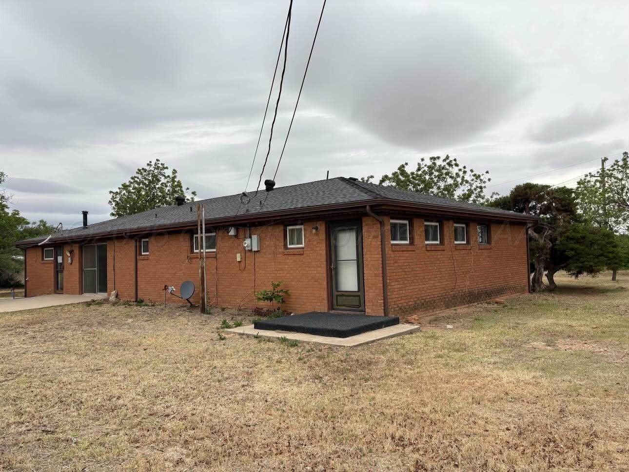 1200 E Harvester Avenue Property Photo 15