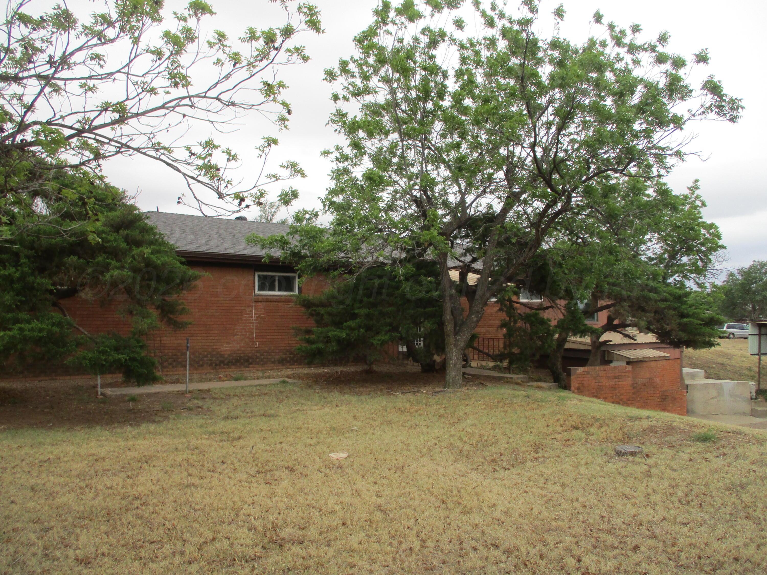 1200 E Harvester Avenue Property Photo 21
