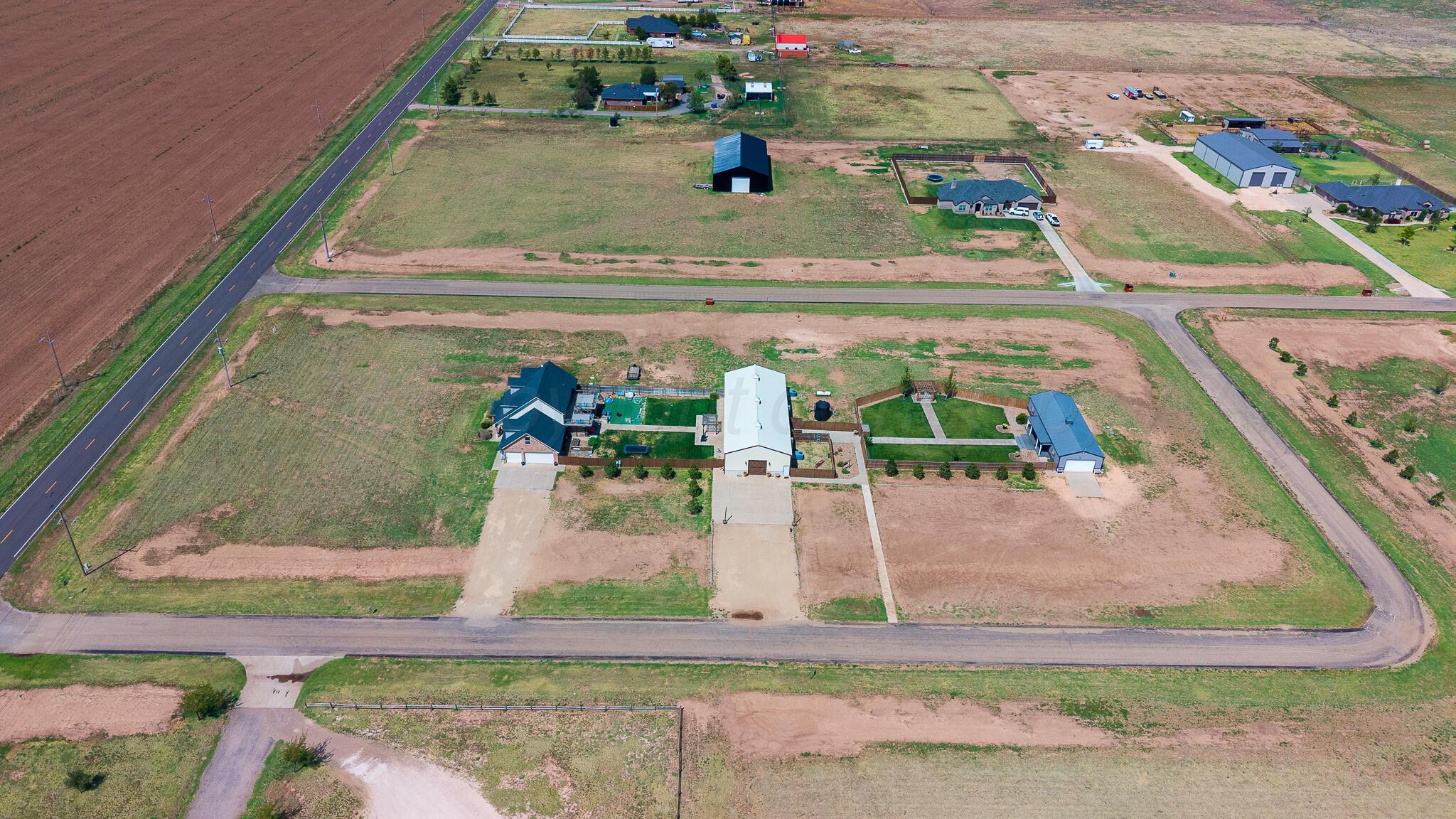 19000 Spirit Loop Property Photo 2