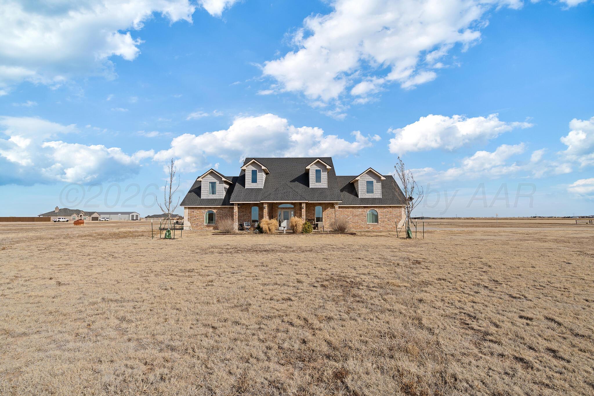 19000 Spirit Loop Property Photo 4