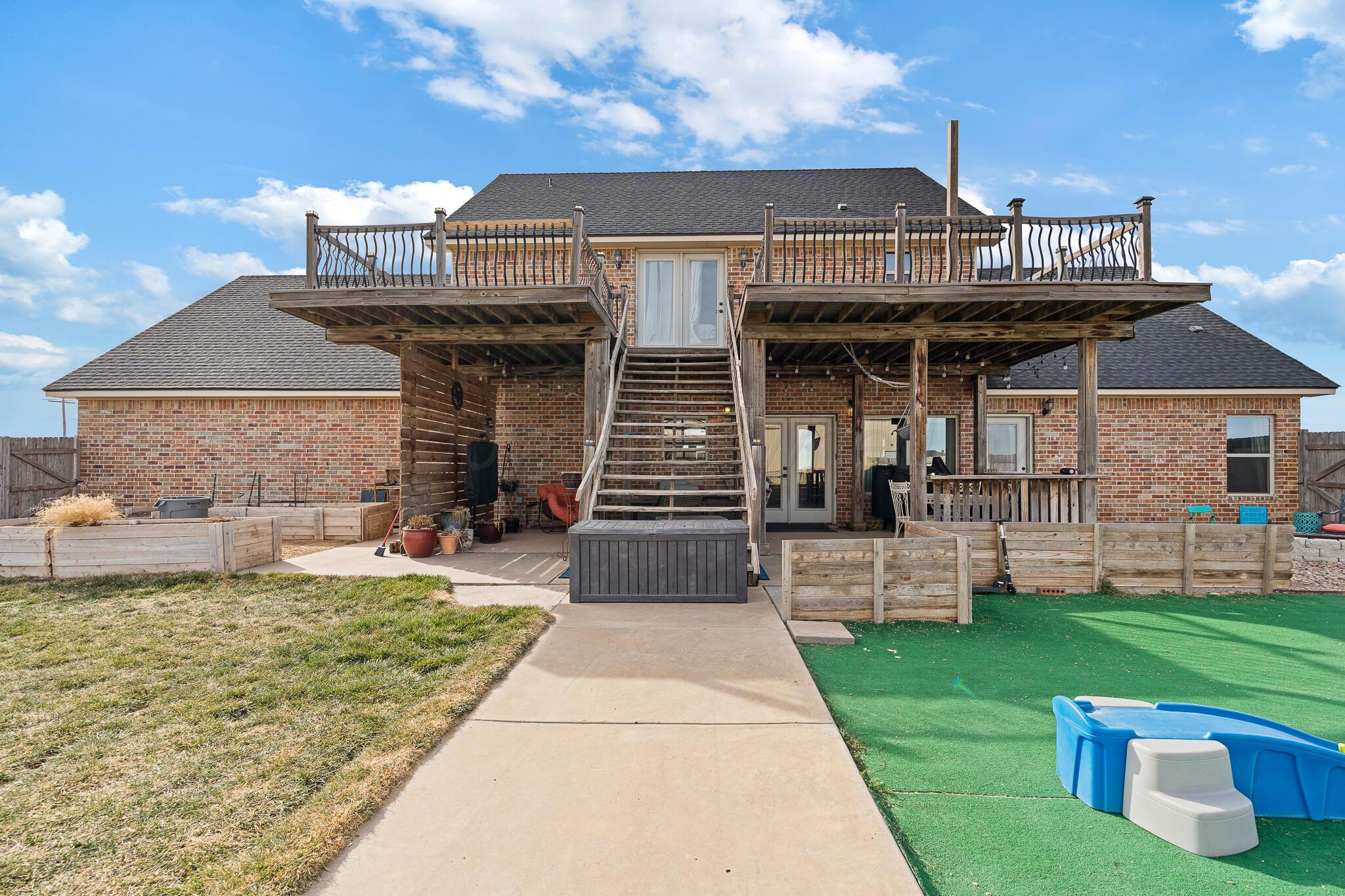 19000 Spirit Loop Property Photo 33