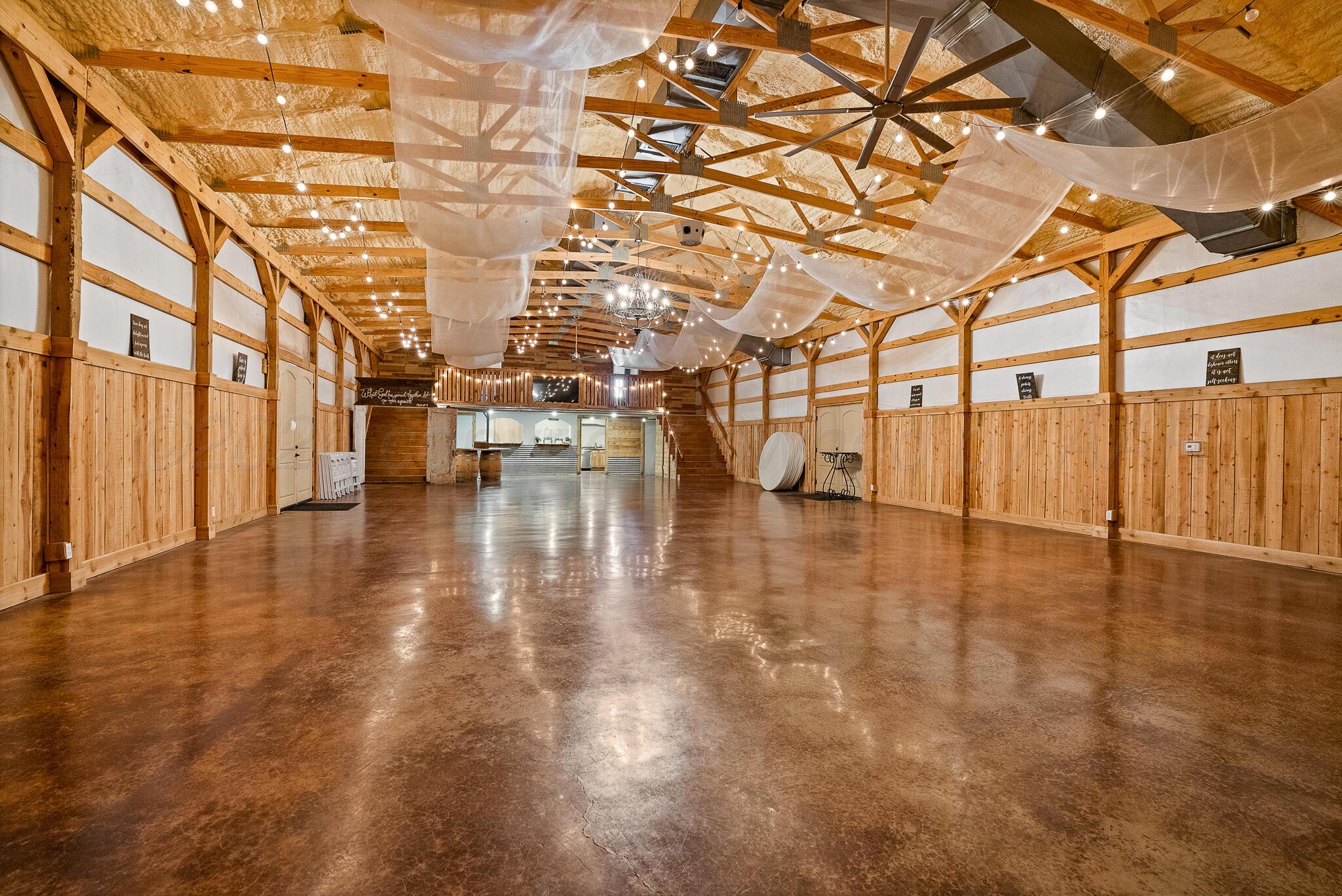 19000 Spirit Loop Property Photo 47