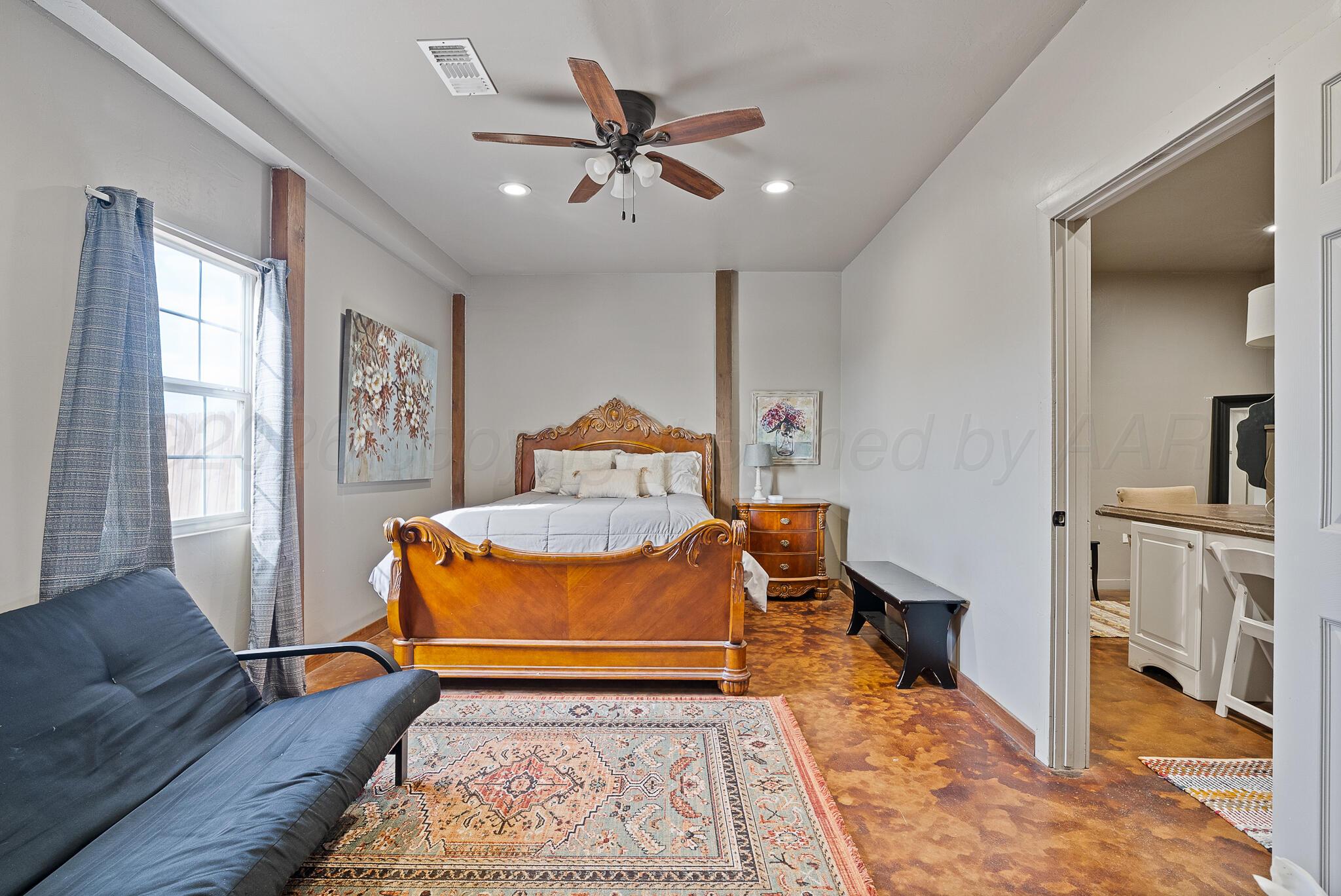 19000 Spirit Loop Property Photo 69