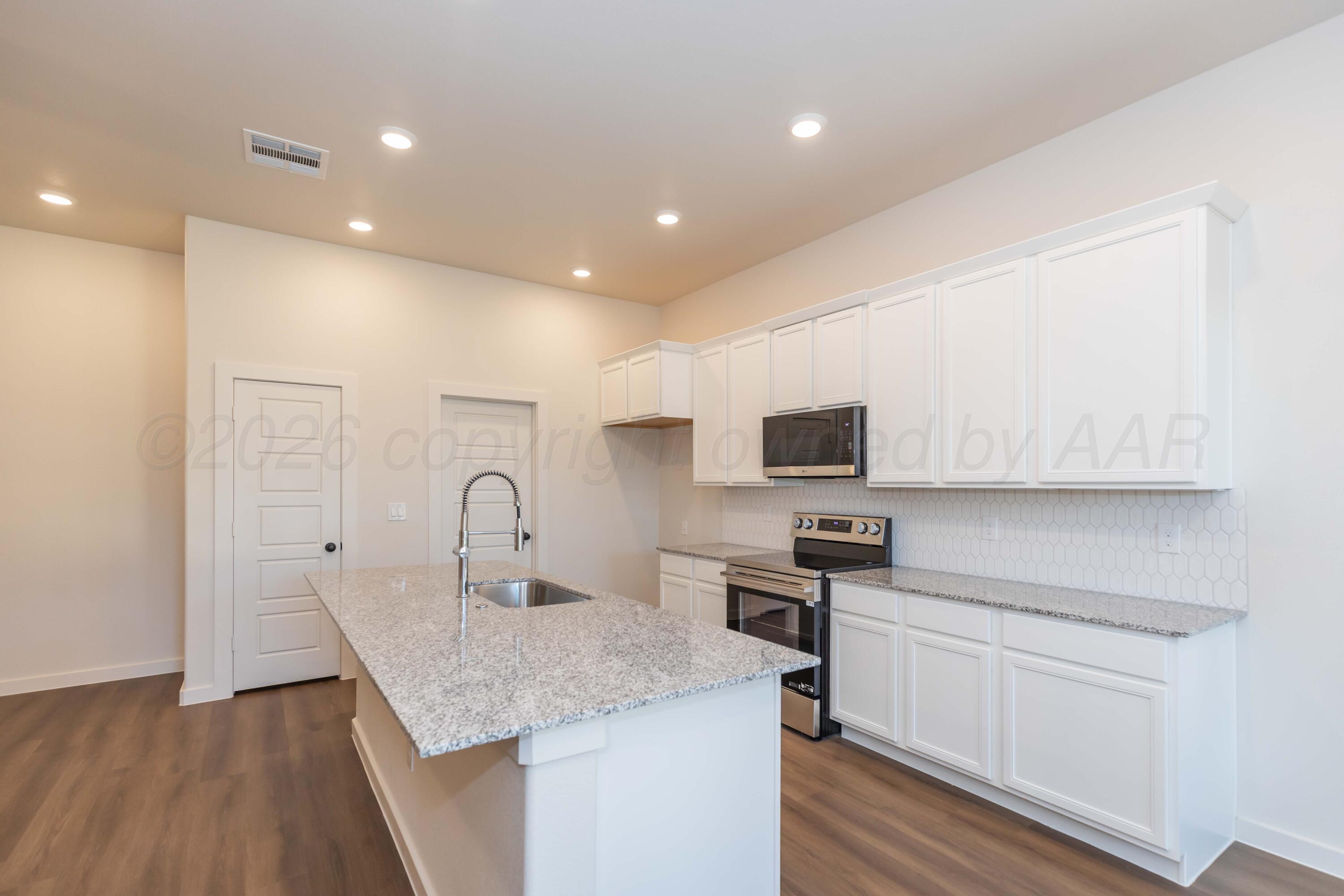 4404 Houlette Street Property Photo 6