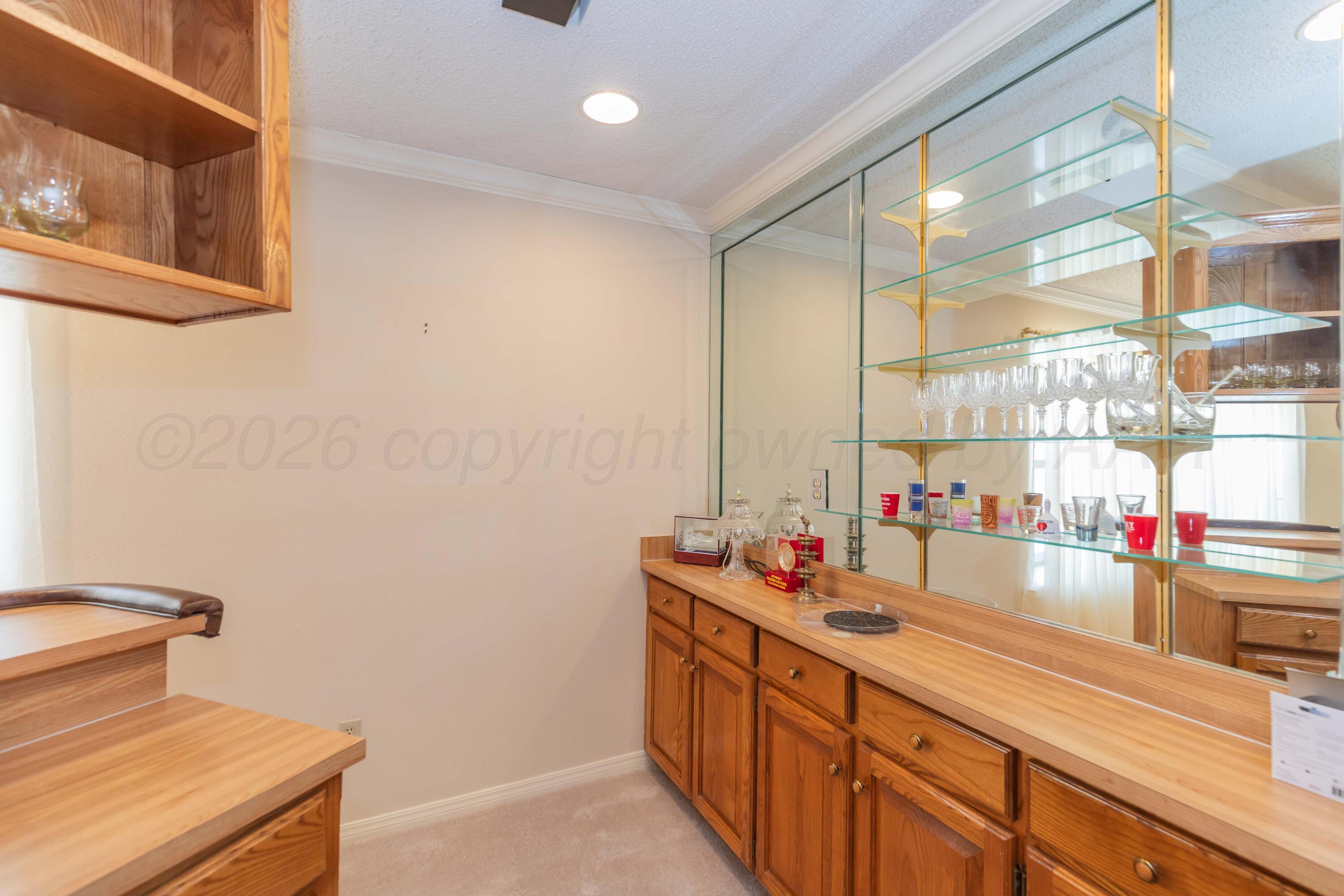 2300 Duncan Street Property Photo 25