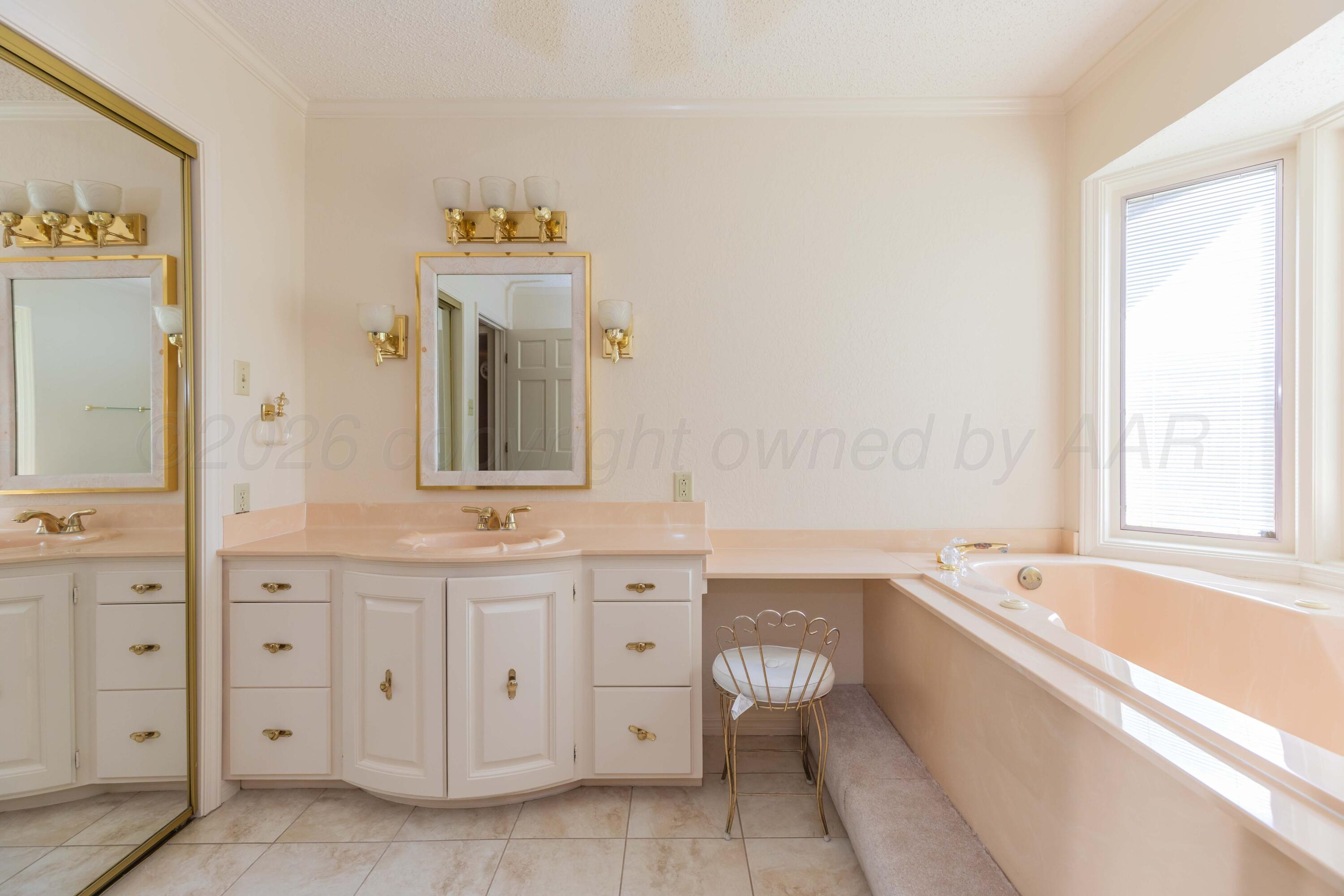 2300 Duncan Street Property Photo 28