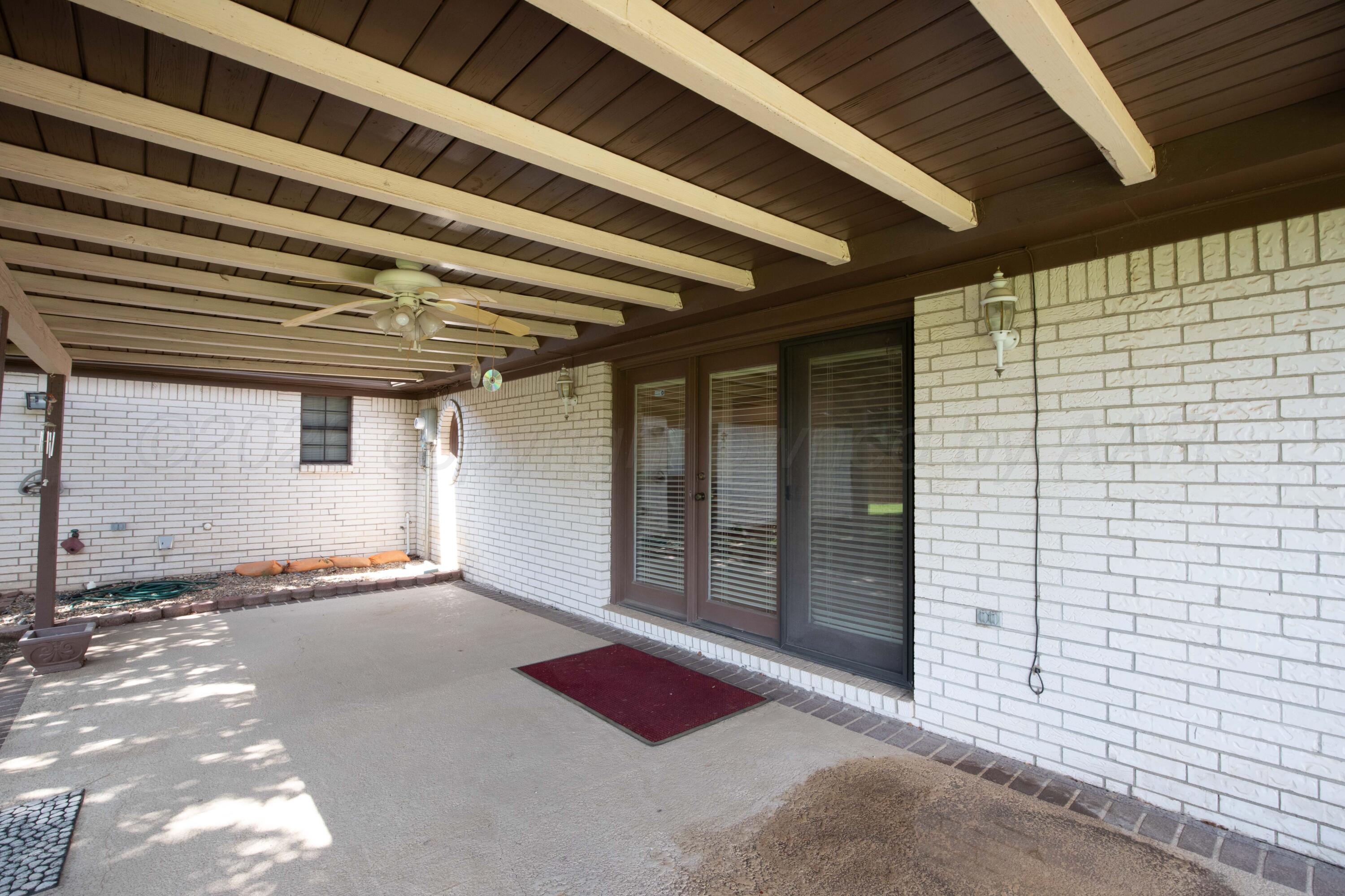 2300 Duncan Street Property Photo 39