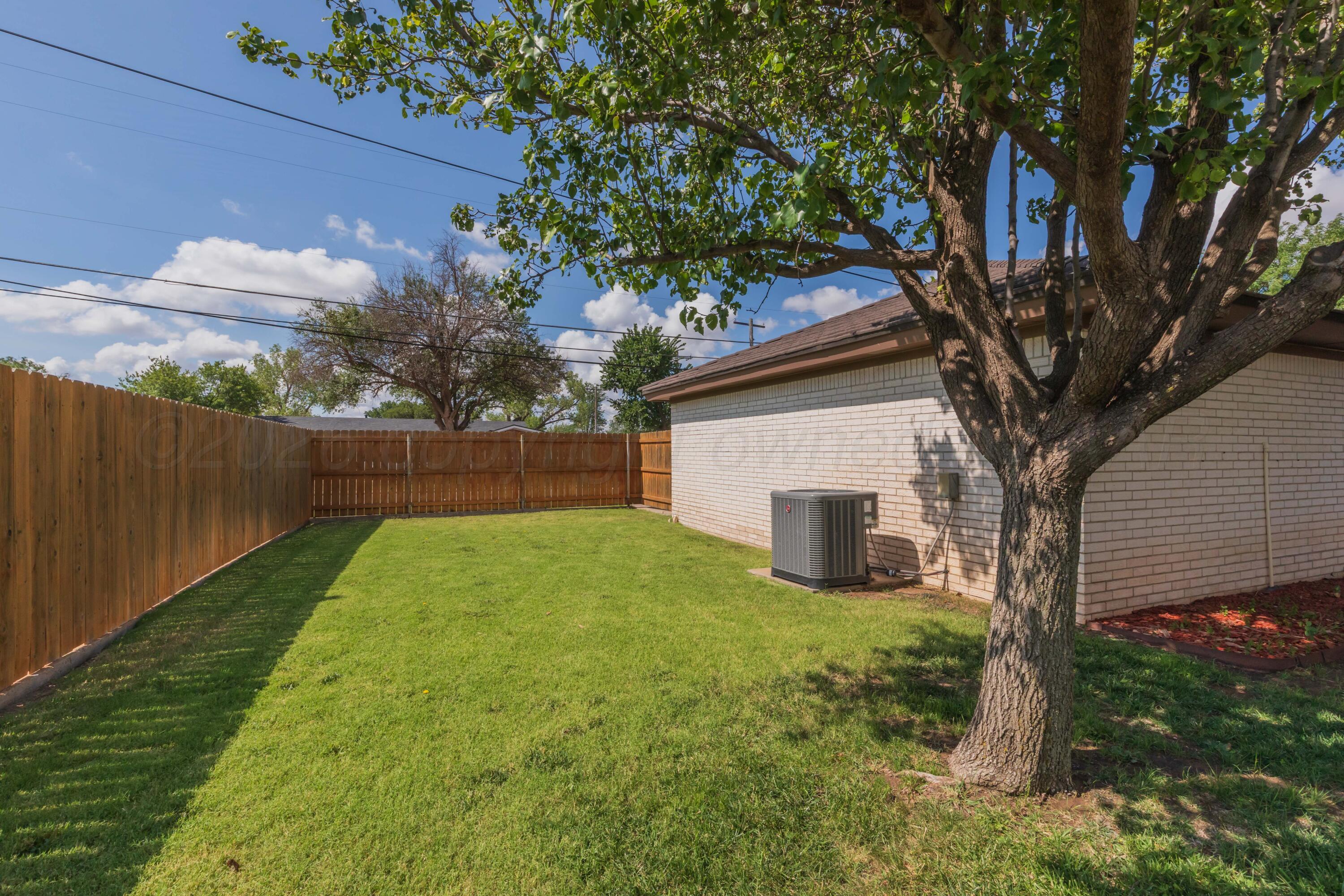 2300 Duncan Street Property Photo 49