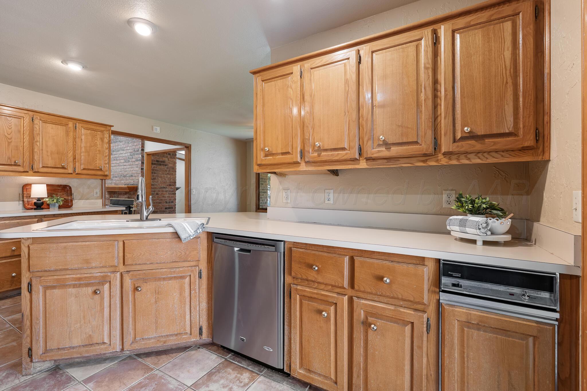 7617 Tripp Avenue Property Photo 16