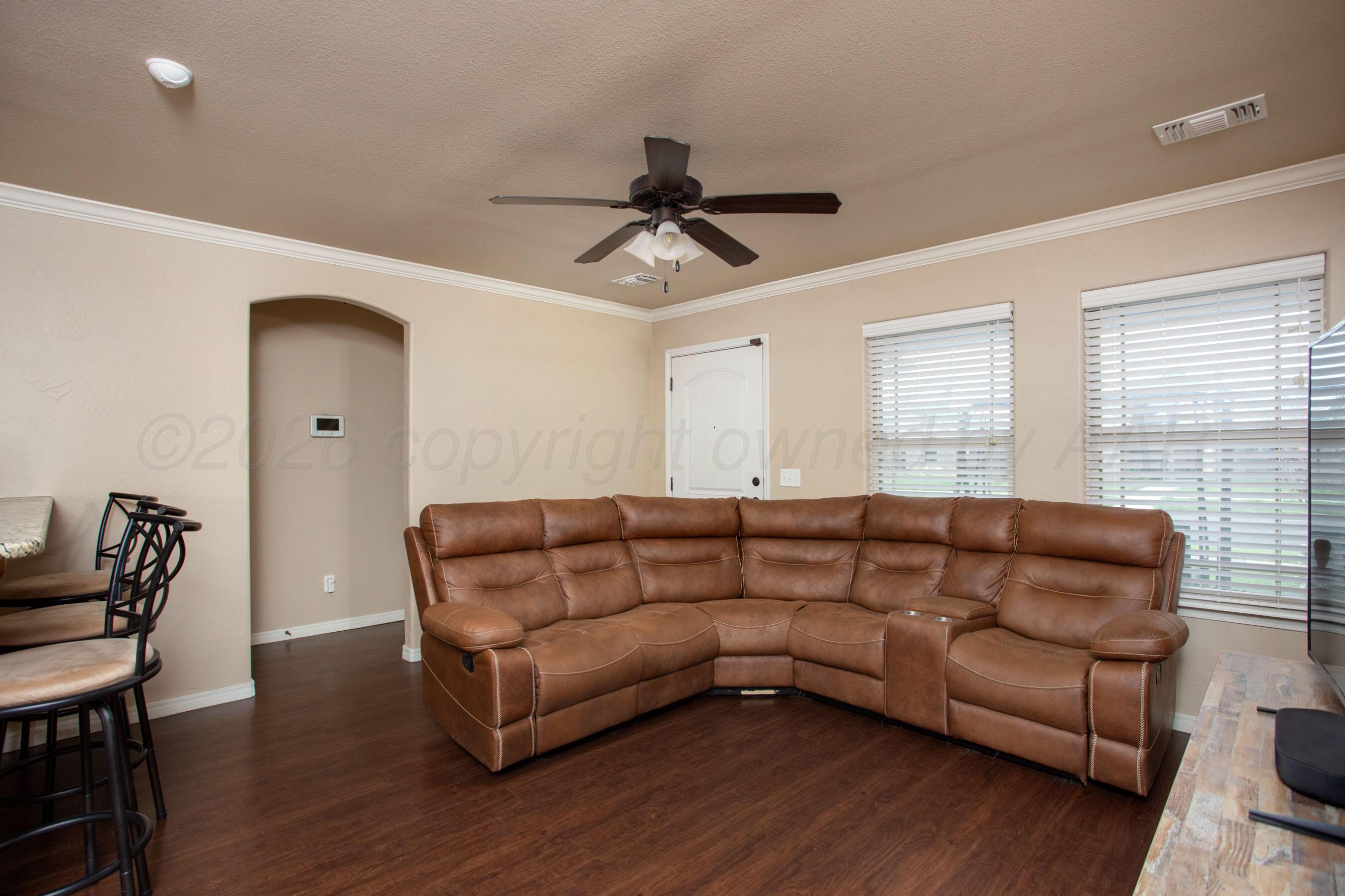 2800 Simkins Lane Property Photo 4