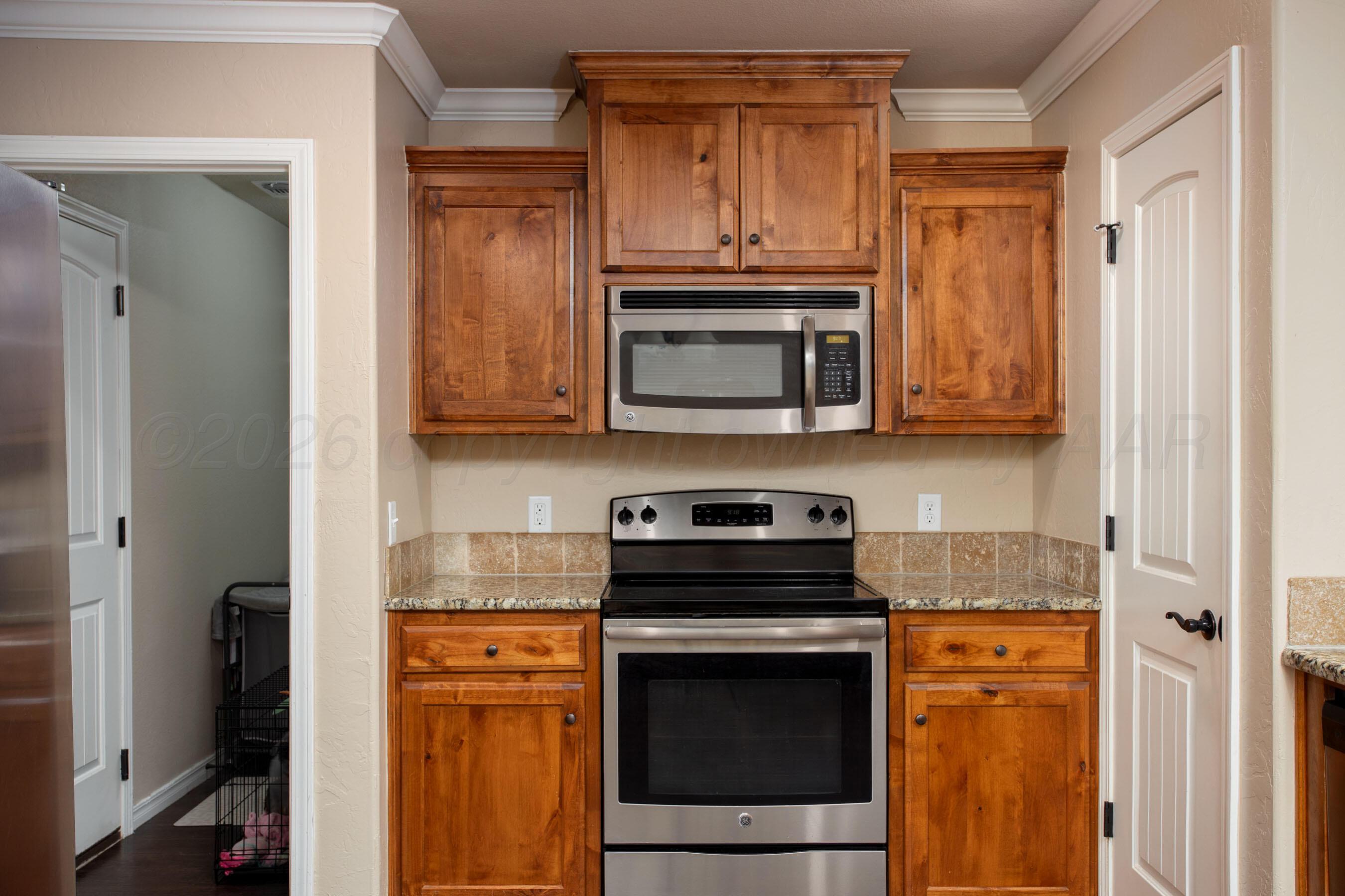 2800 Simkins Lane Property Photo 10