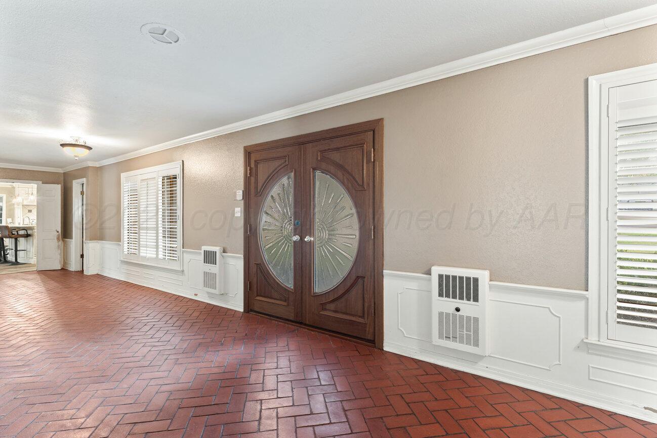 402 Linden Street Property Photo 13