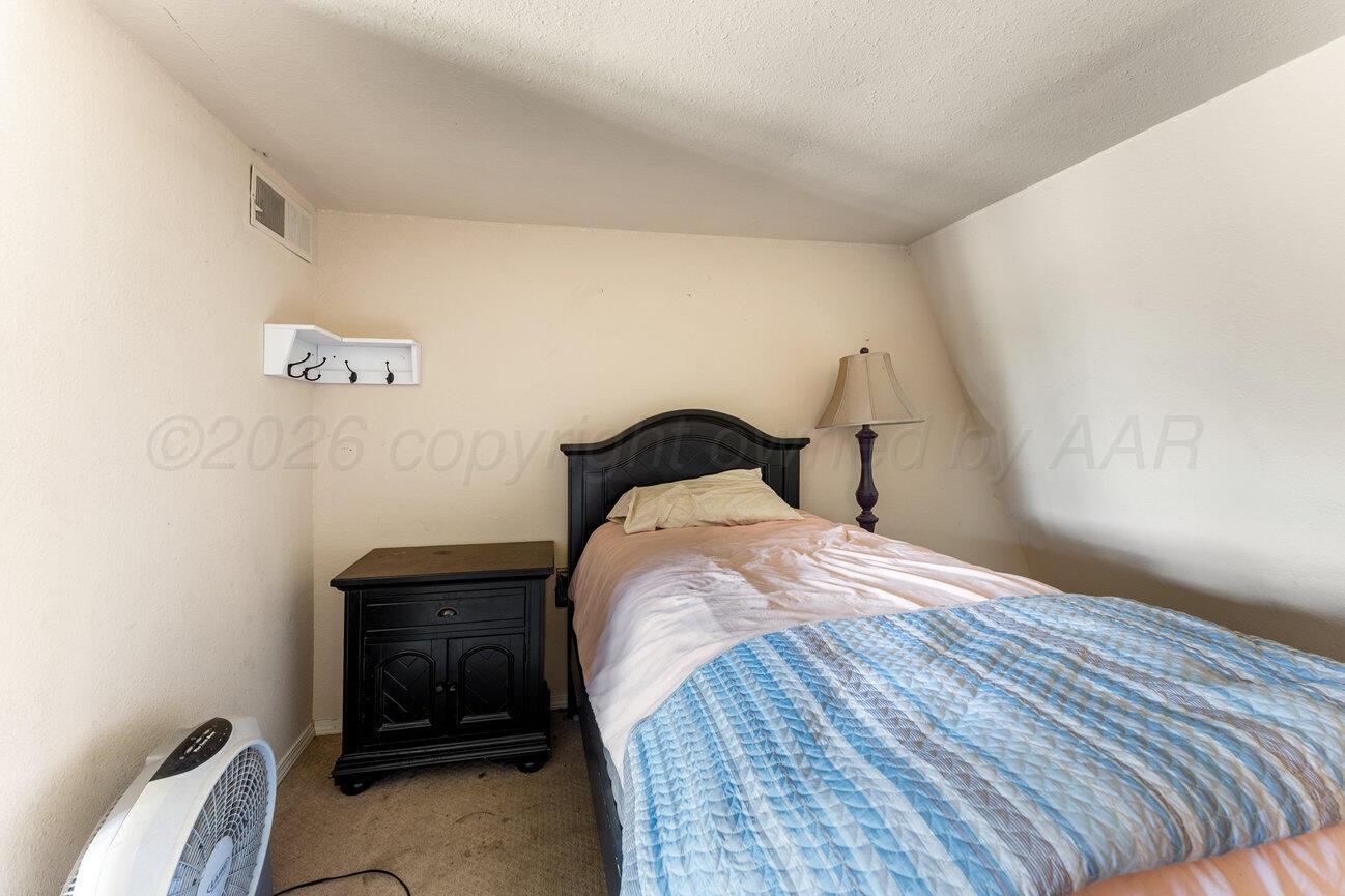 402 Linden Street Property Photo 79