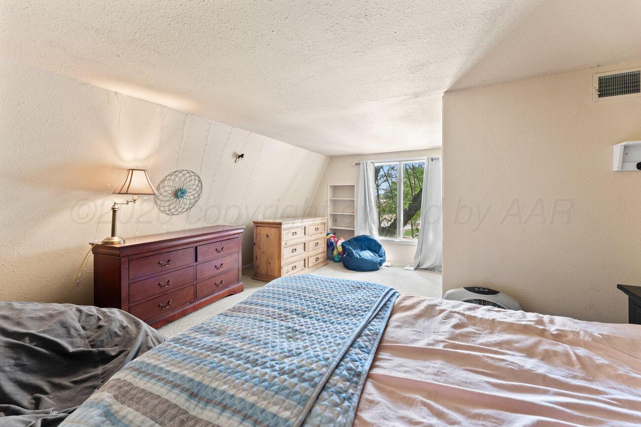 402 Linden Street Property Photo 82