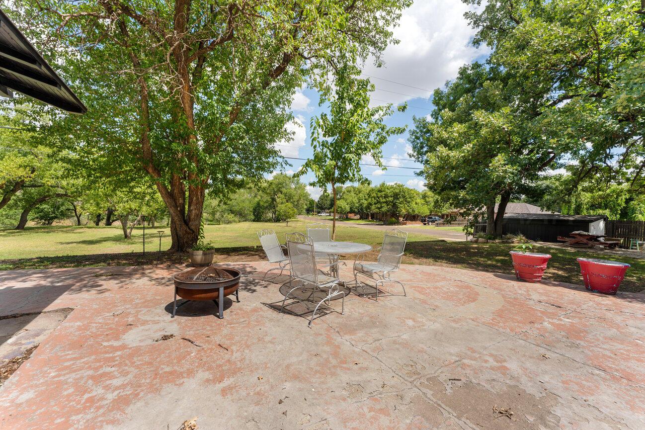 402 Linden Street Property Photo 100