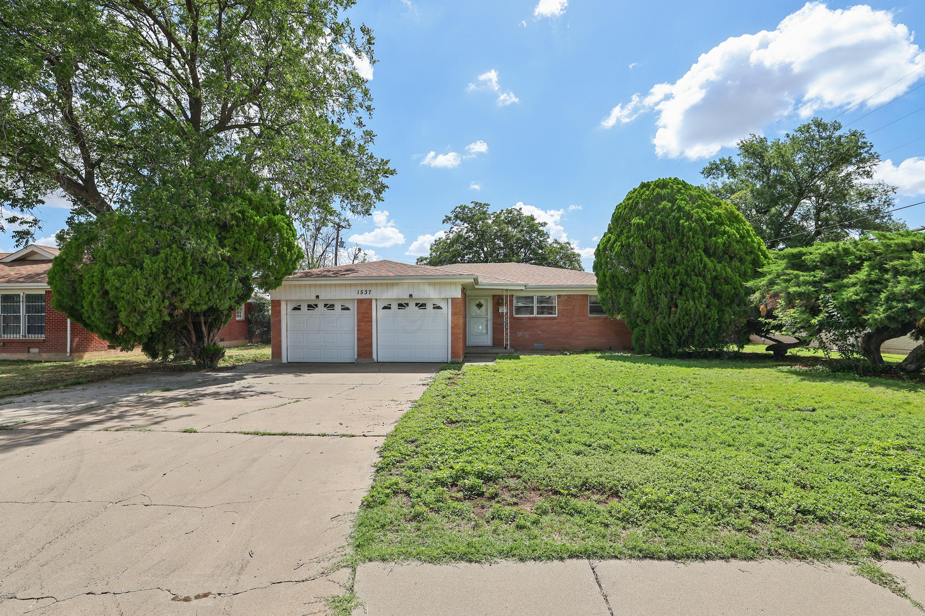 1537 Smiley Street Property Photo 1
