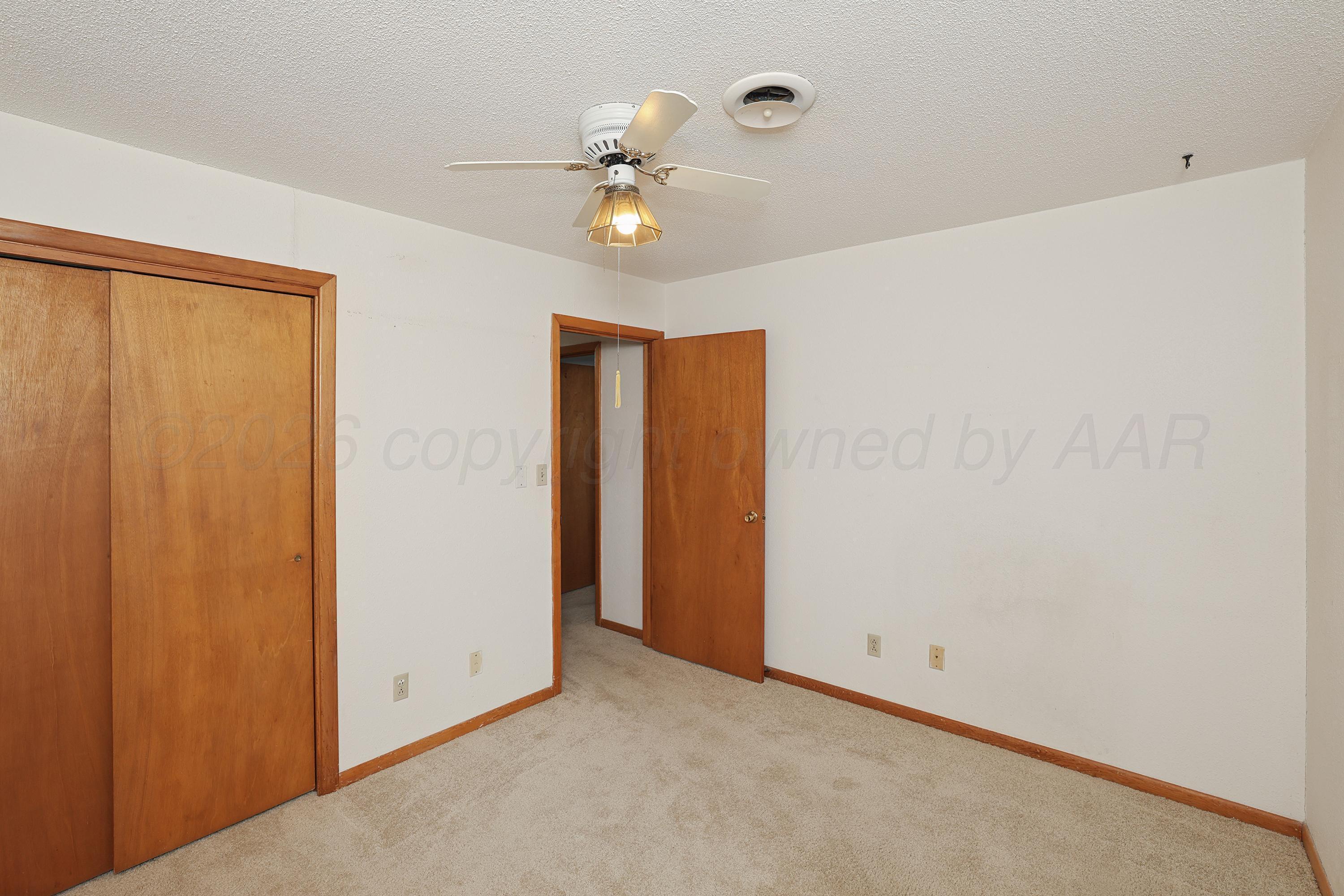 1537 Smiley Street Property Photo 16