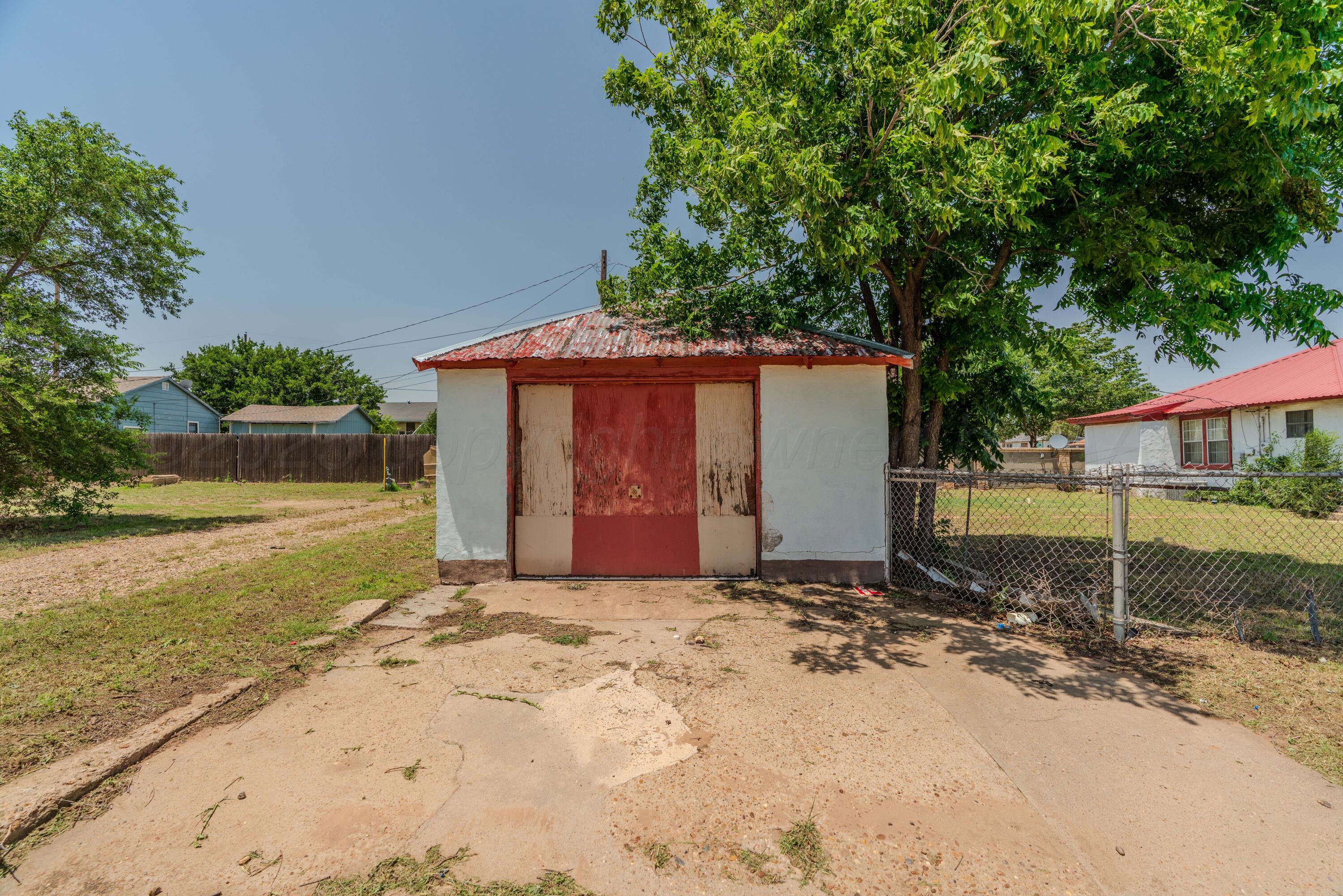 111 Hill Street Property Photo 4