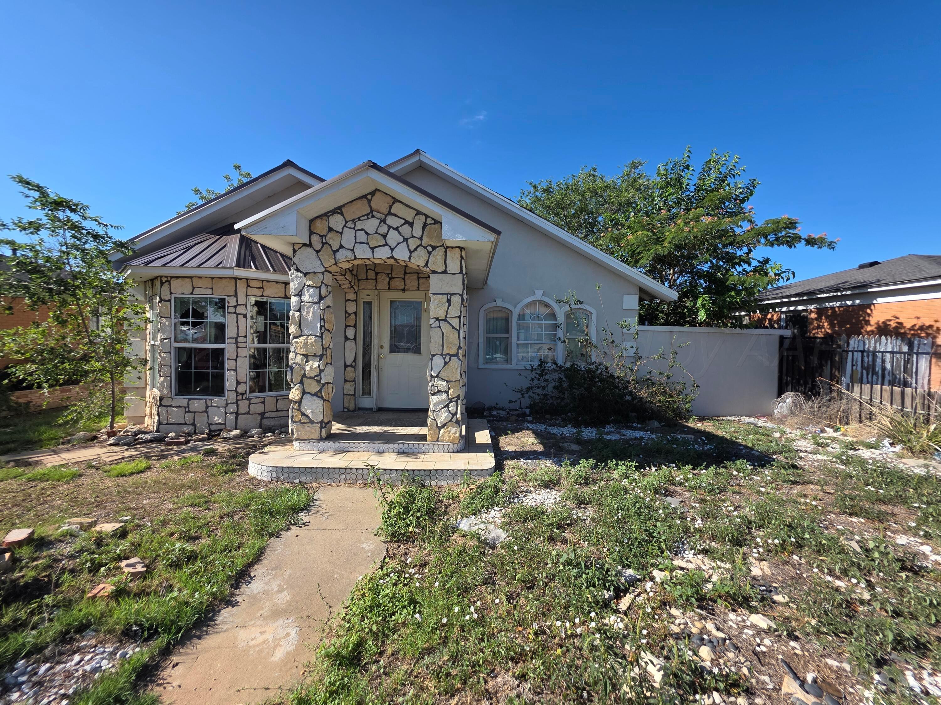 1303 Nw 12th Avenue Property Photo 1