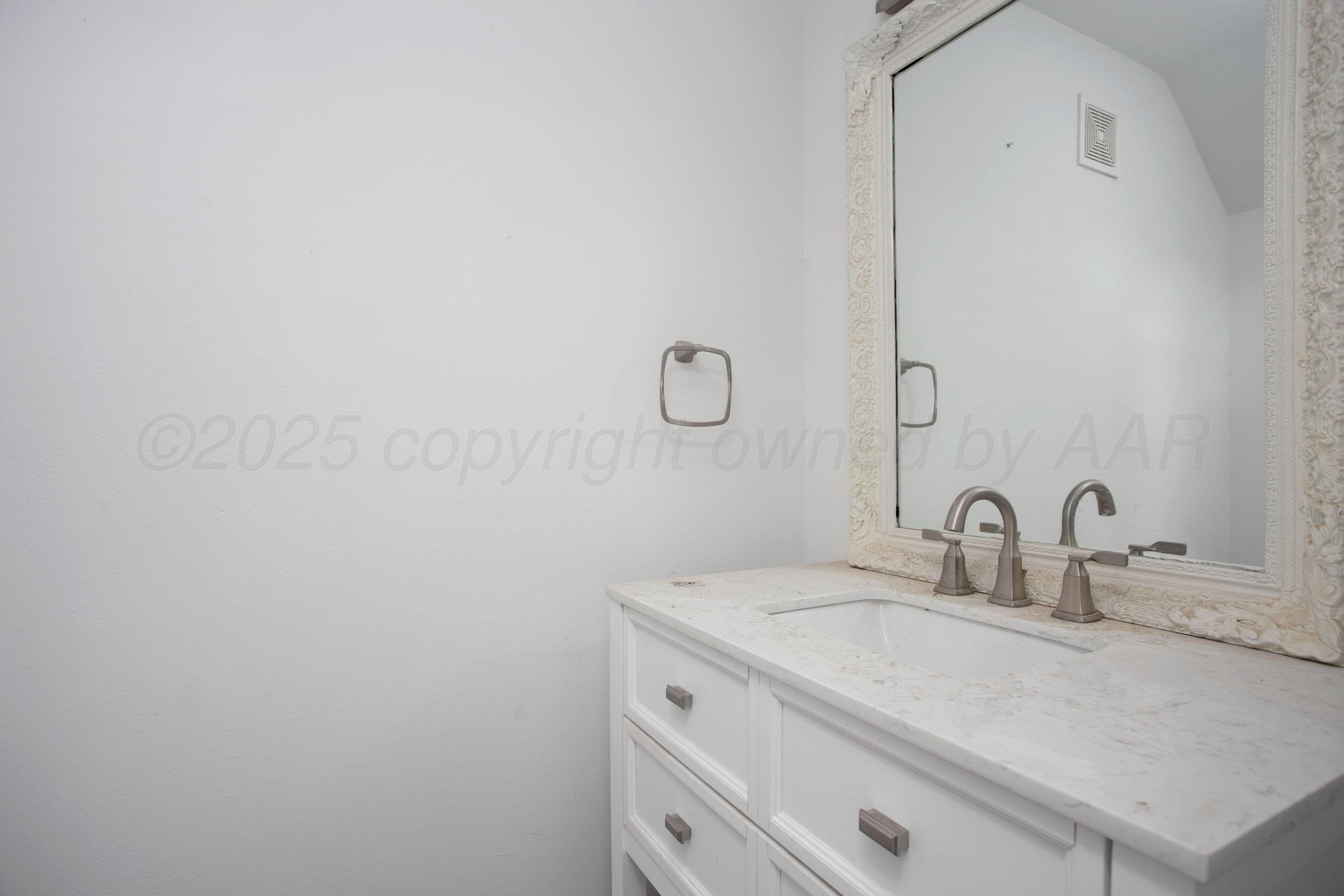 2205 S Julian Boulevard Property Photo 75