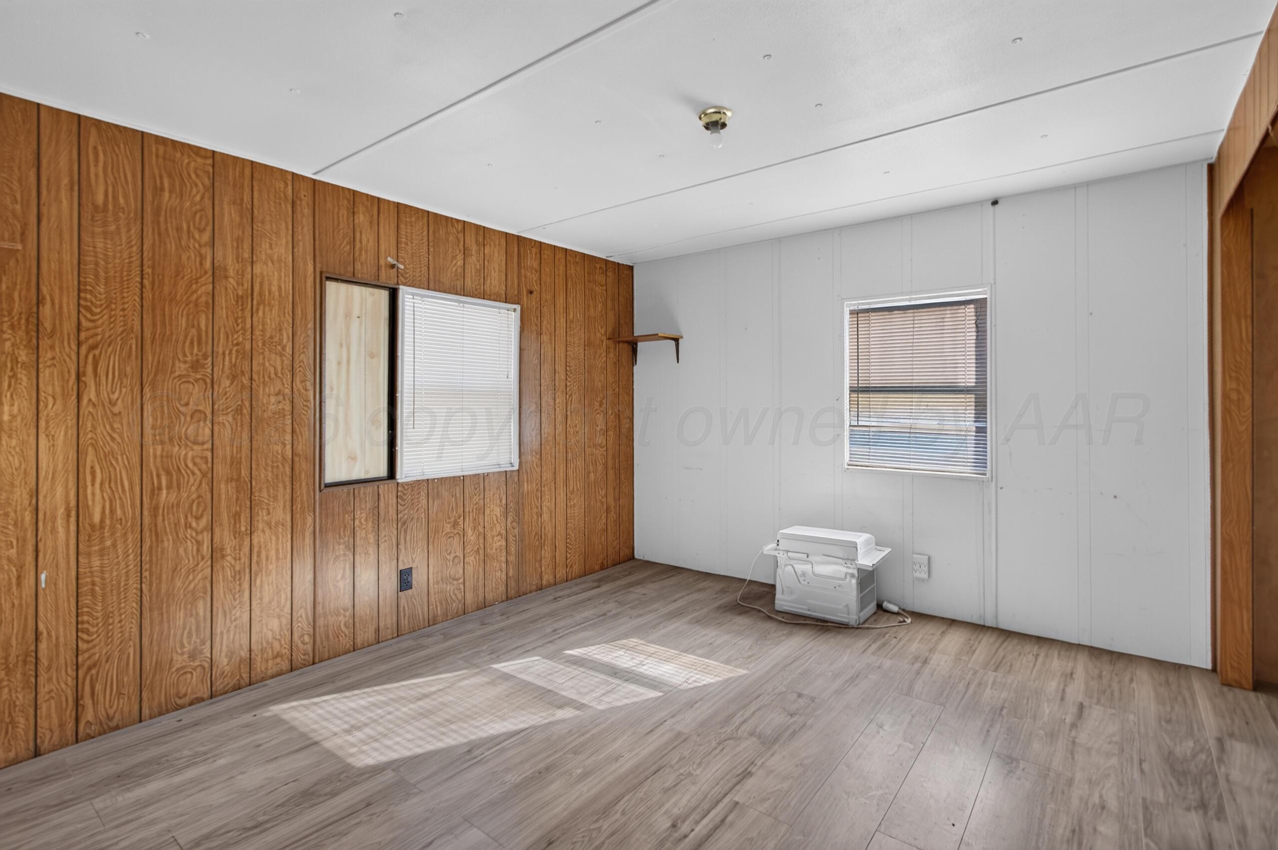 229 Canadian Street Property Photo 11