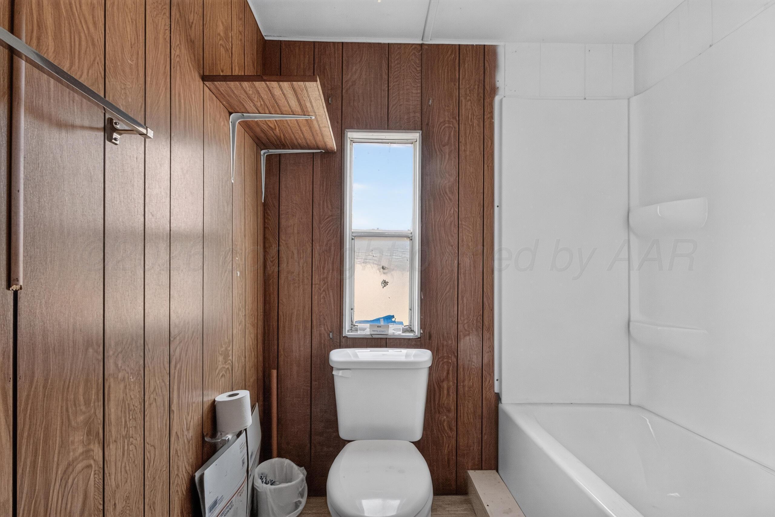 229 Canadian Street Property Photo 14