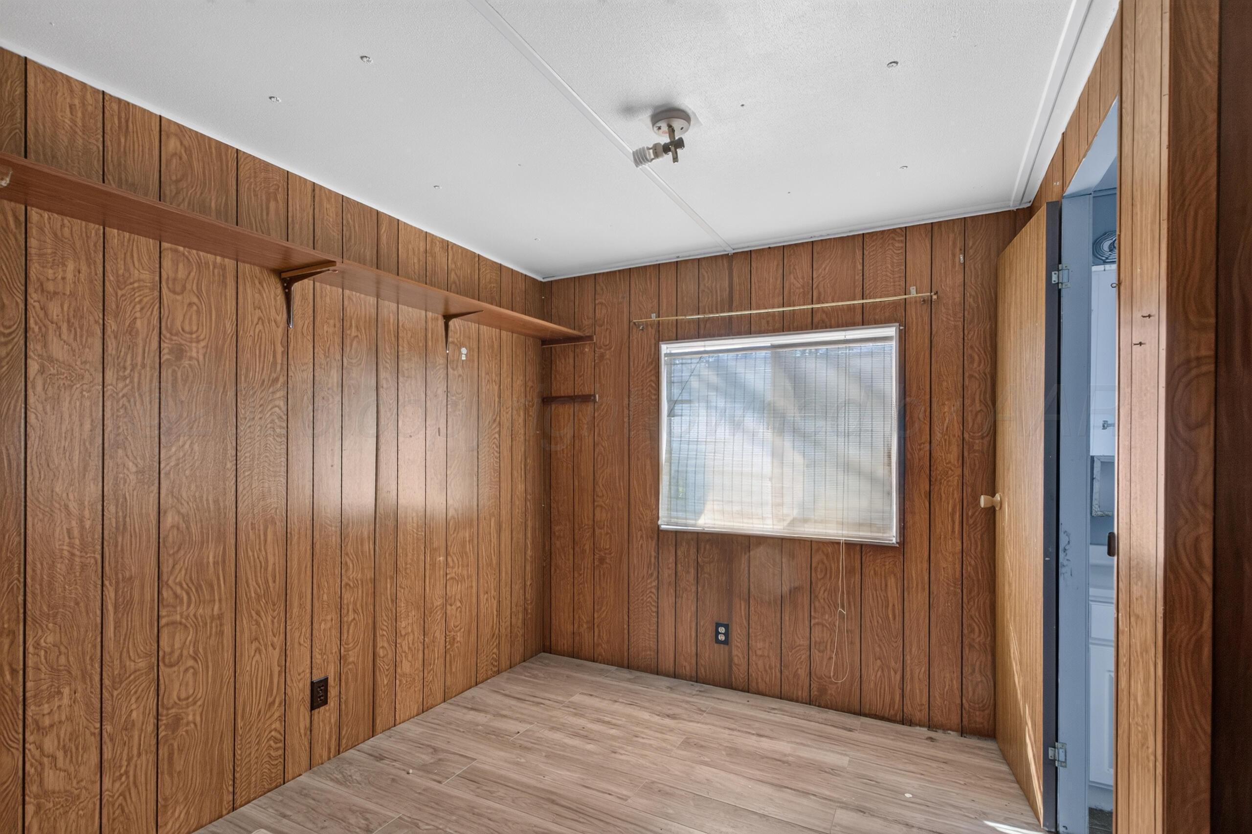229 Canadian Street Property Photo 15