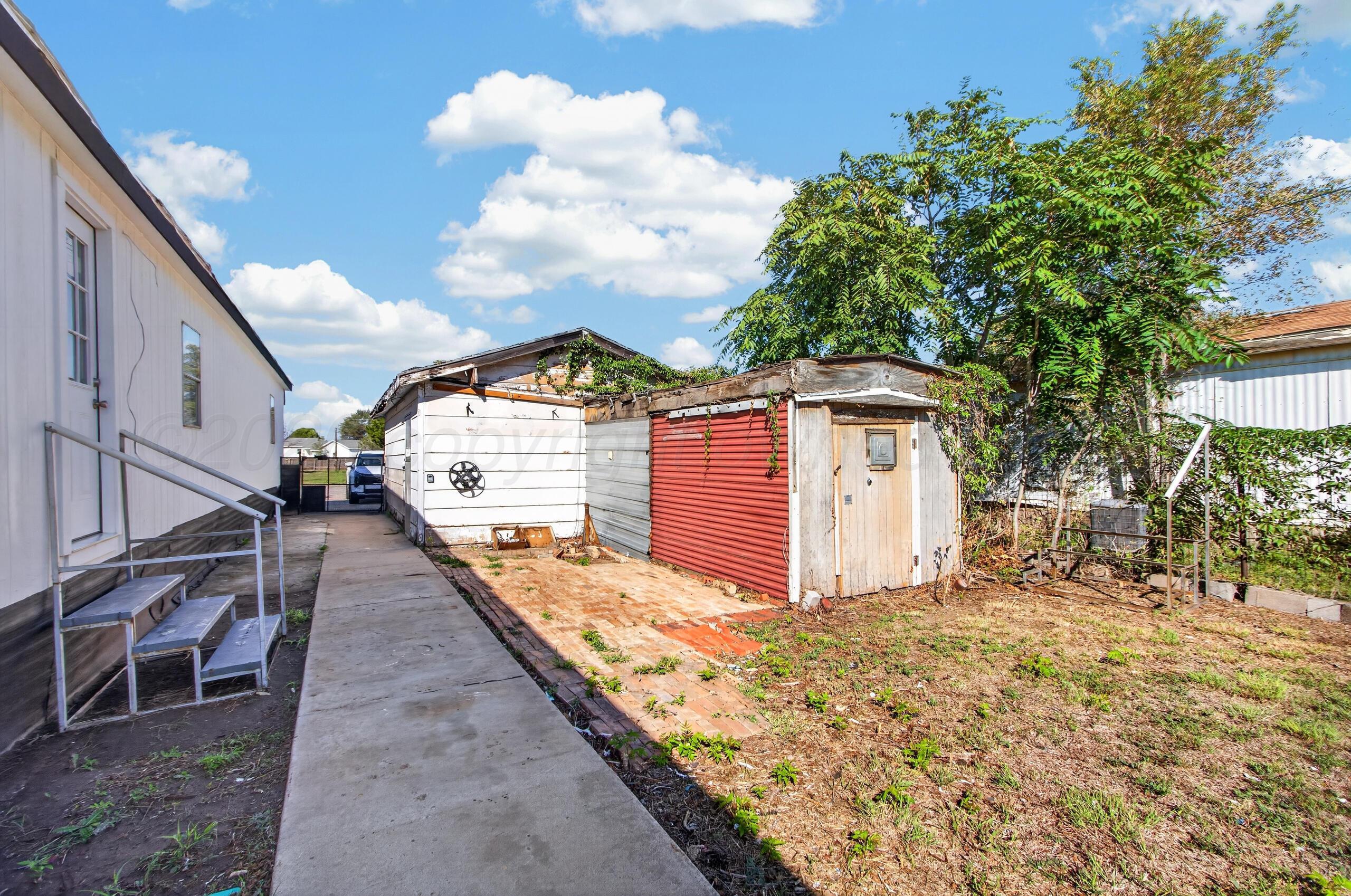 229 Canadian Street Property Photo 22