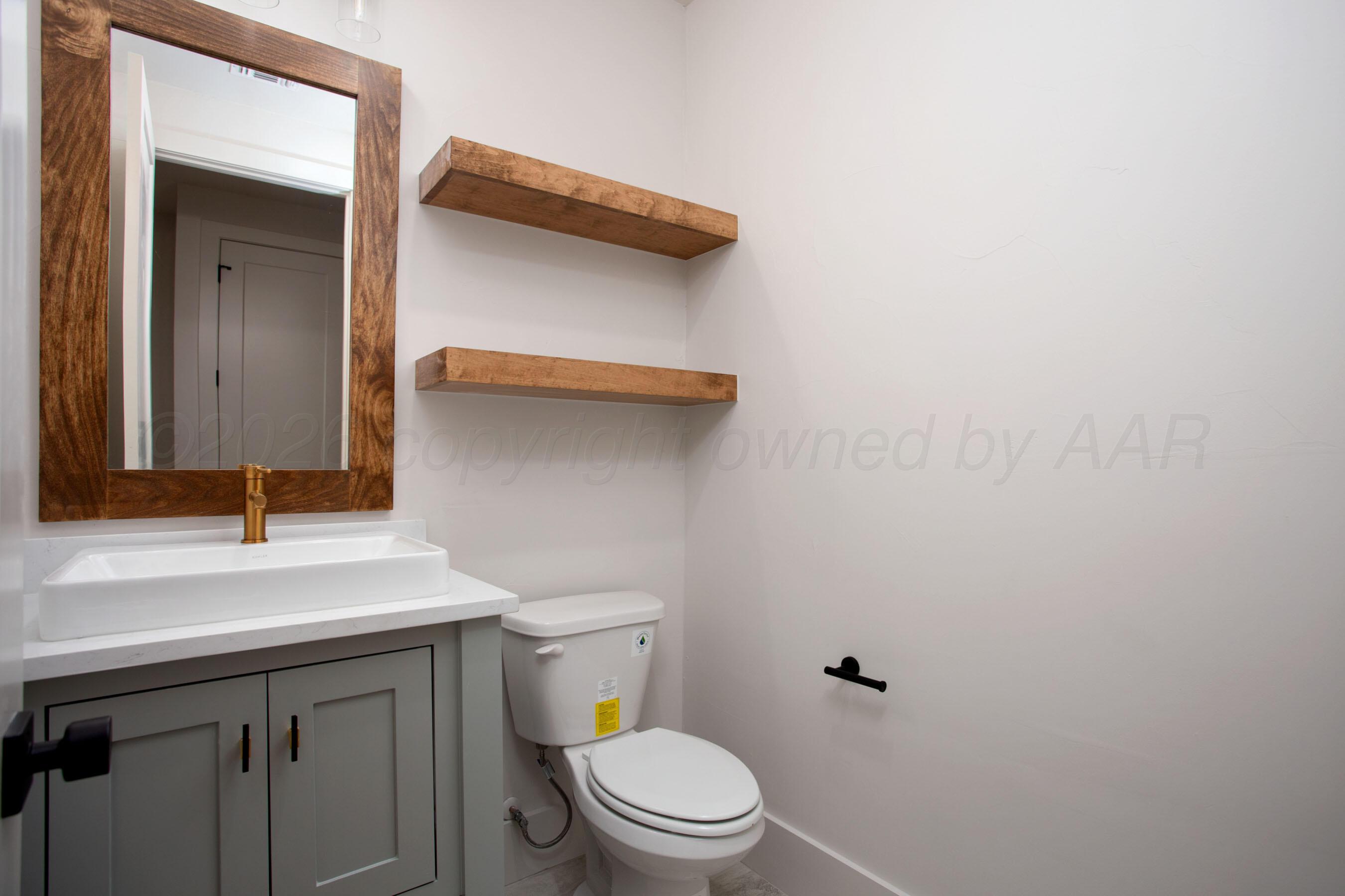 2300 Thunderhead Street Property Photo 16