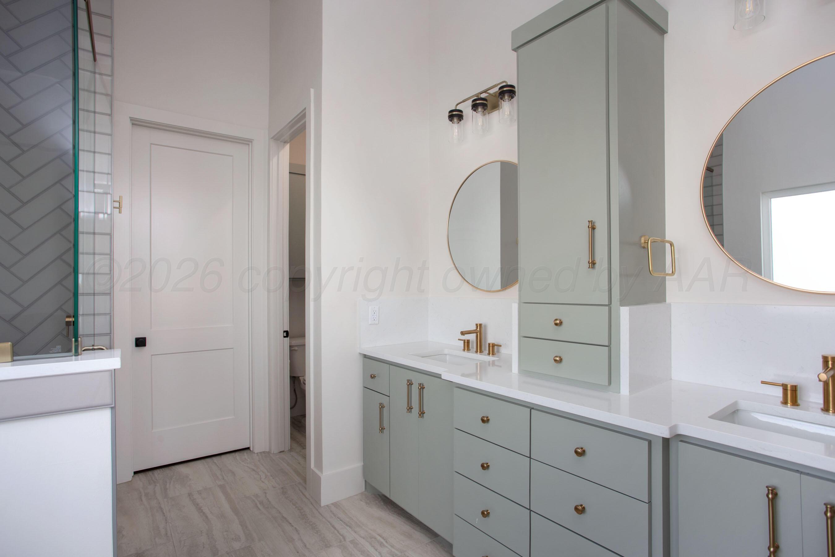 2300 Thunderhead Street Property Photo 19