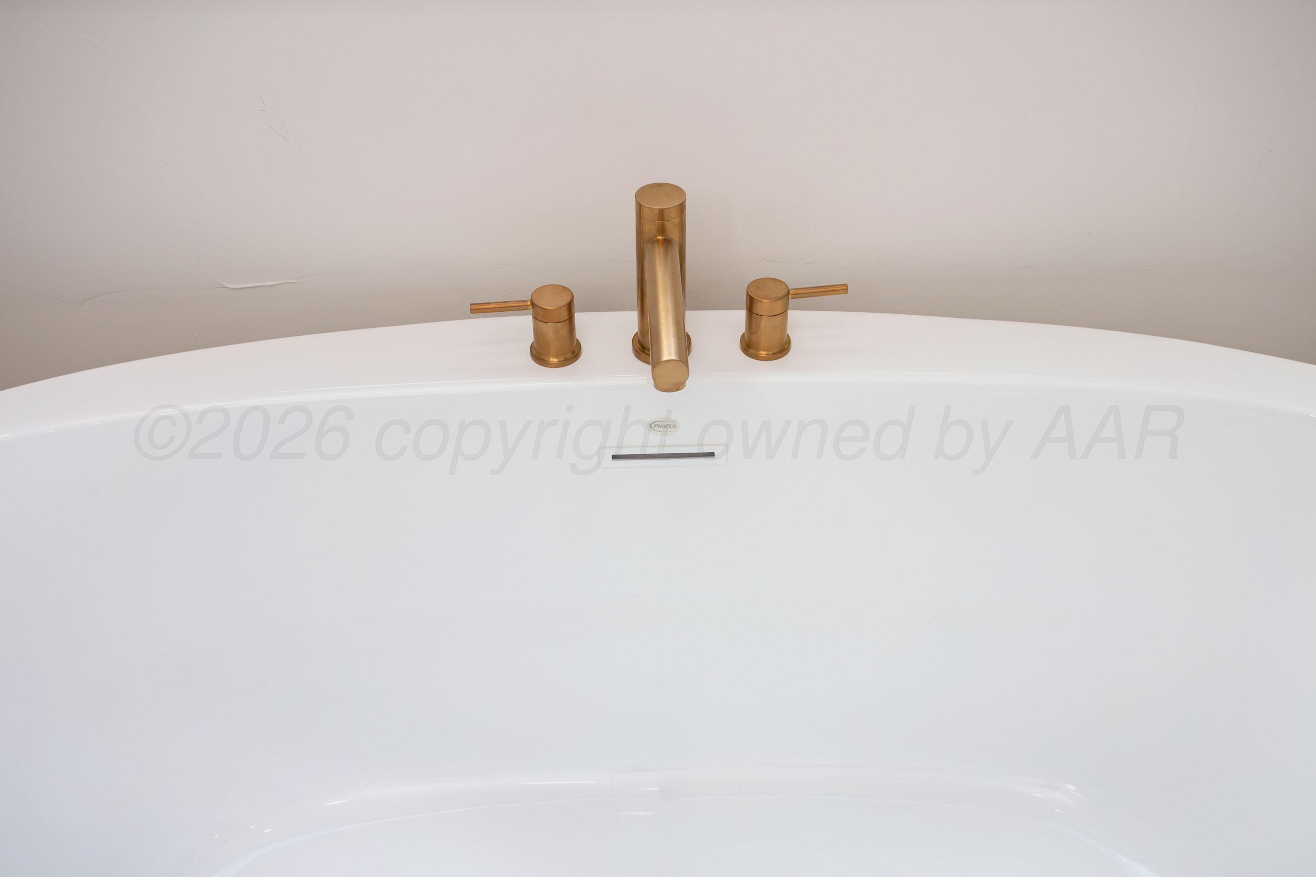 2300 Thunderhead Street Property Photo 21