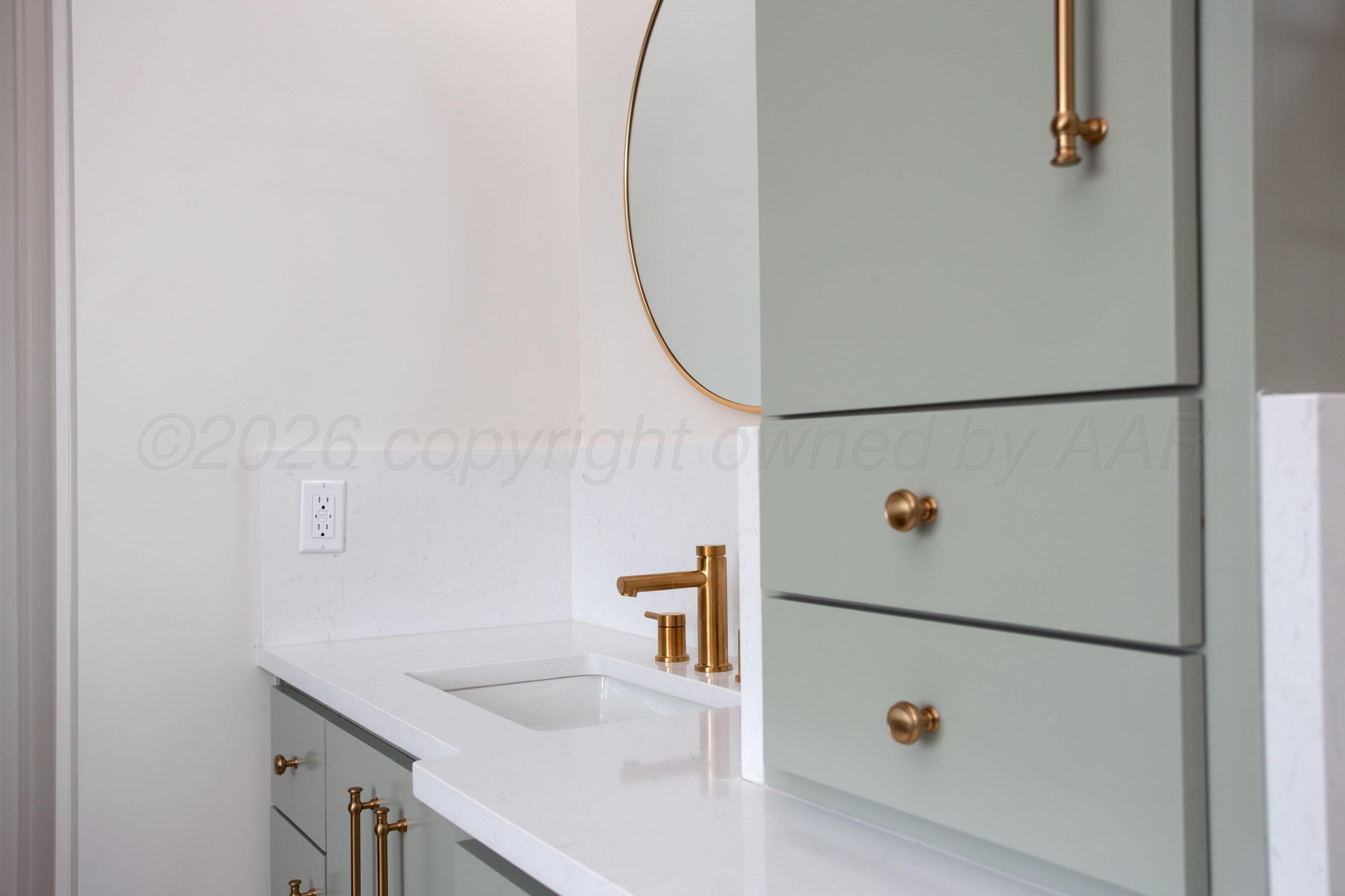 2300 Thunderhead Street Property Photo 22