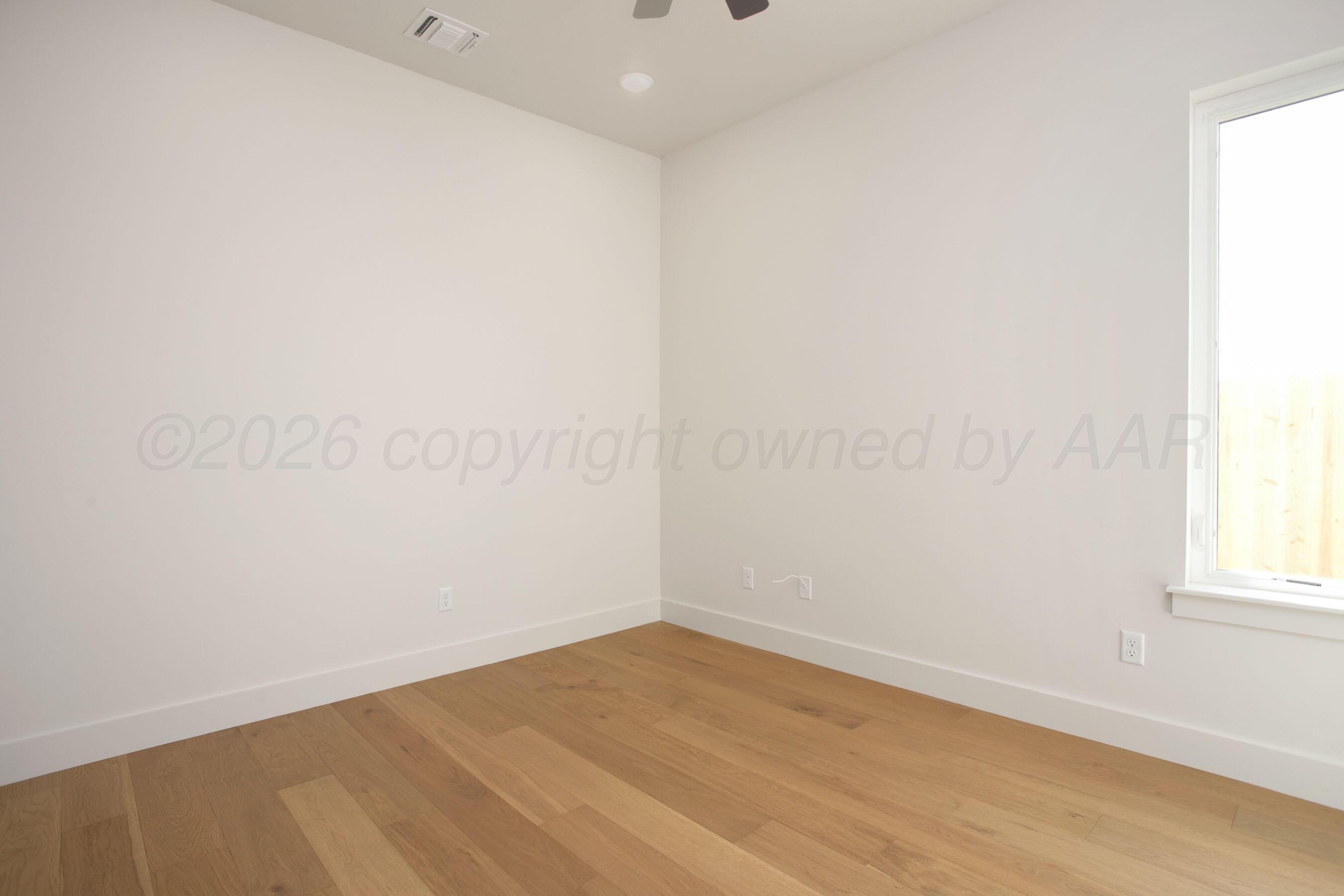 2300 Thunderhead Street Property Photo 32