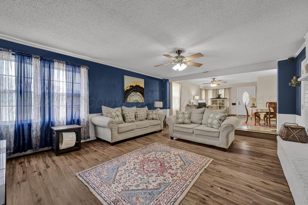 1919 S Milam Street Property Photo 7