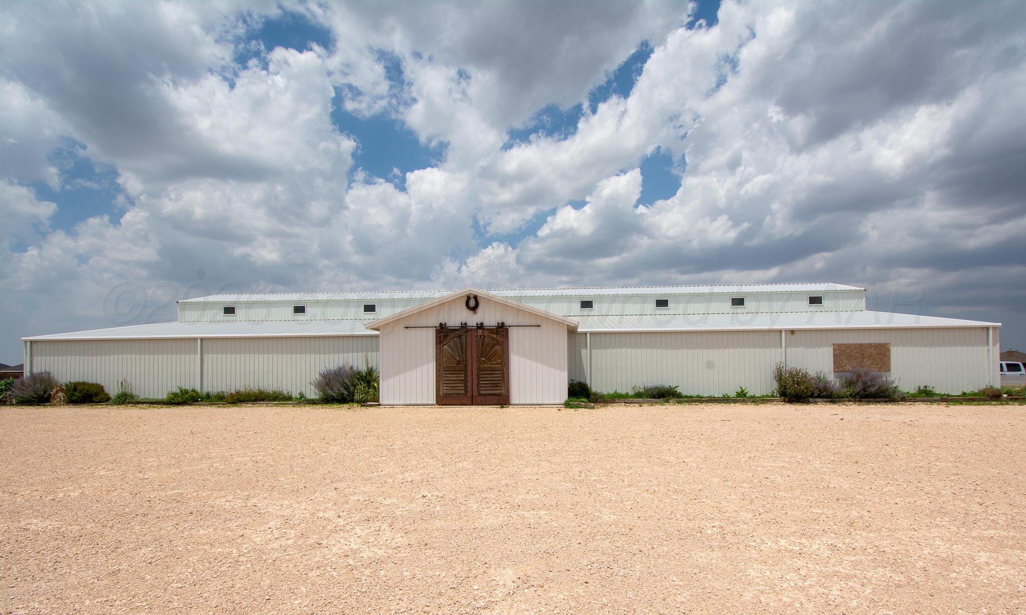 18100 W Interstate 40 Property Photo 1