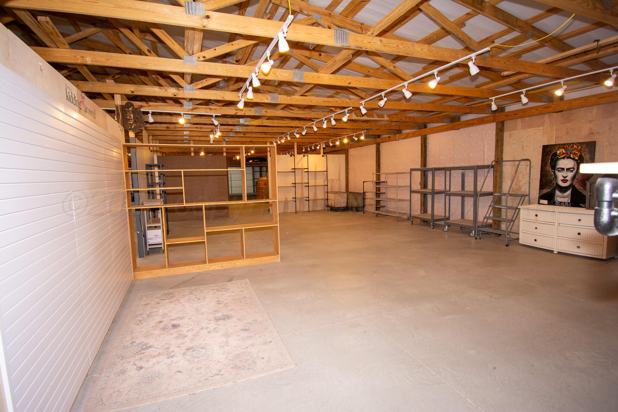 18100 W Interstate 40 Property Photo 16