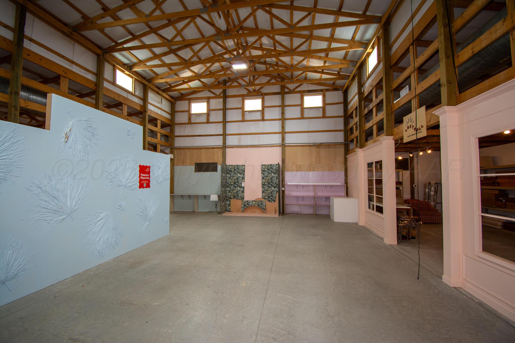 18100 W Interstate 40 Property Photo 22