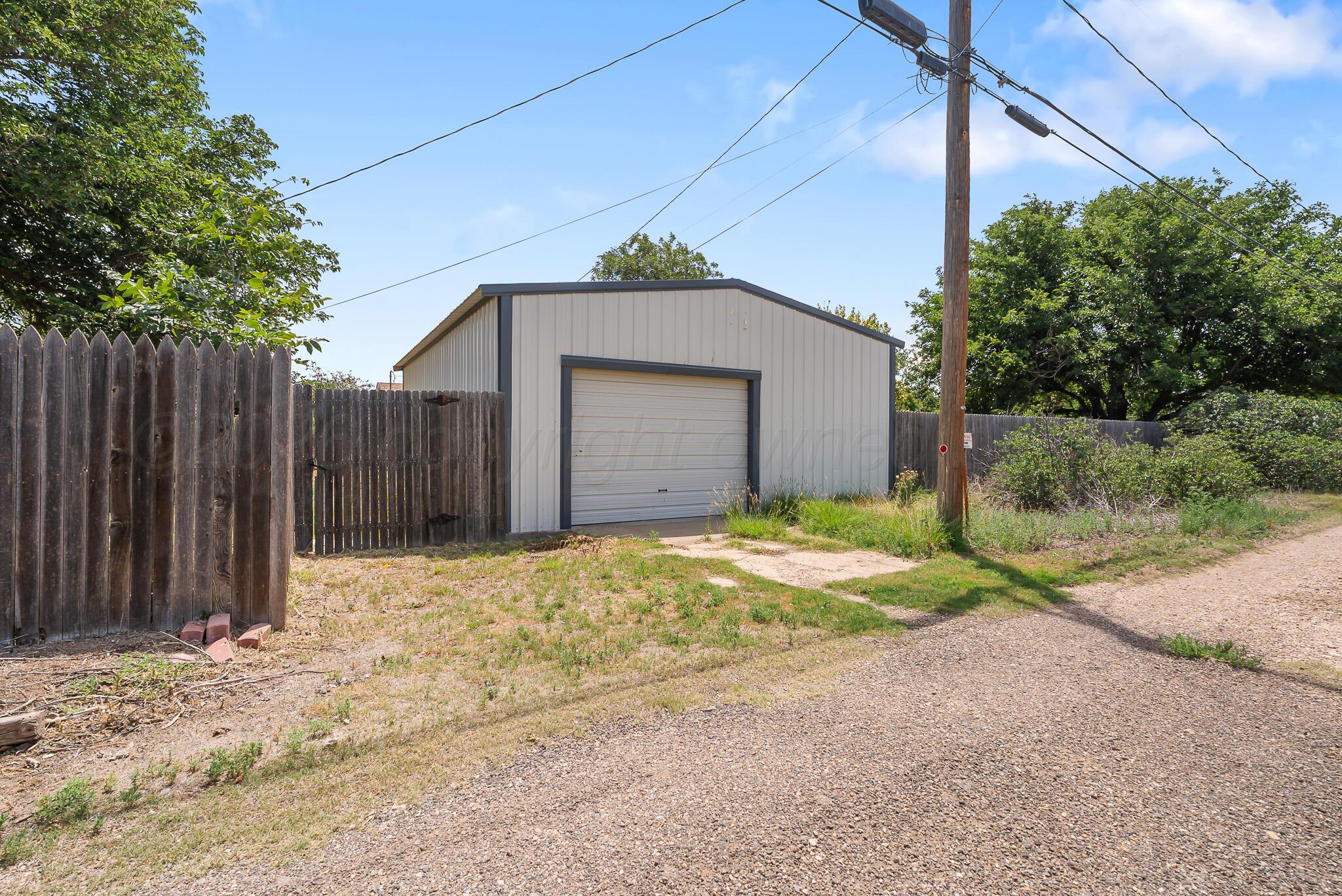 407 N 5th Street Property Photo 2