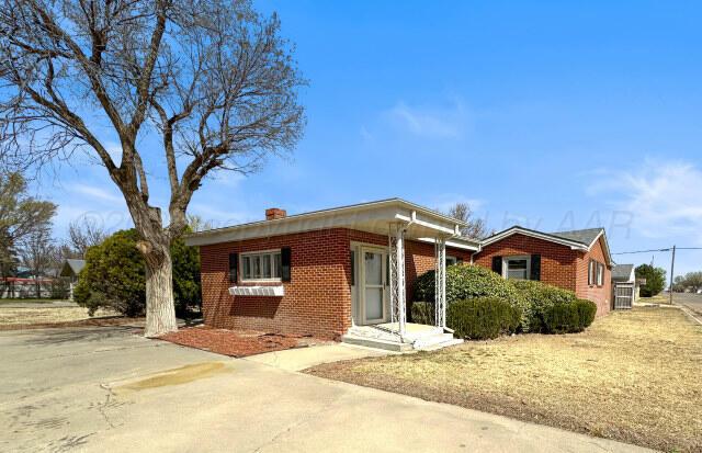 321 S Barkley Street Property Photo 1