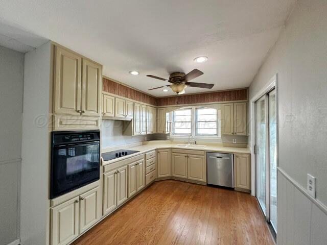 321 S Barkley Street Property Photo 9