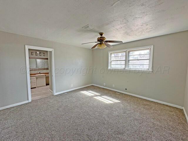 321 S Barkley Street Property Photo 17