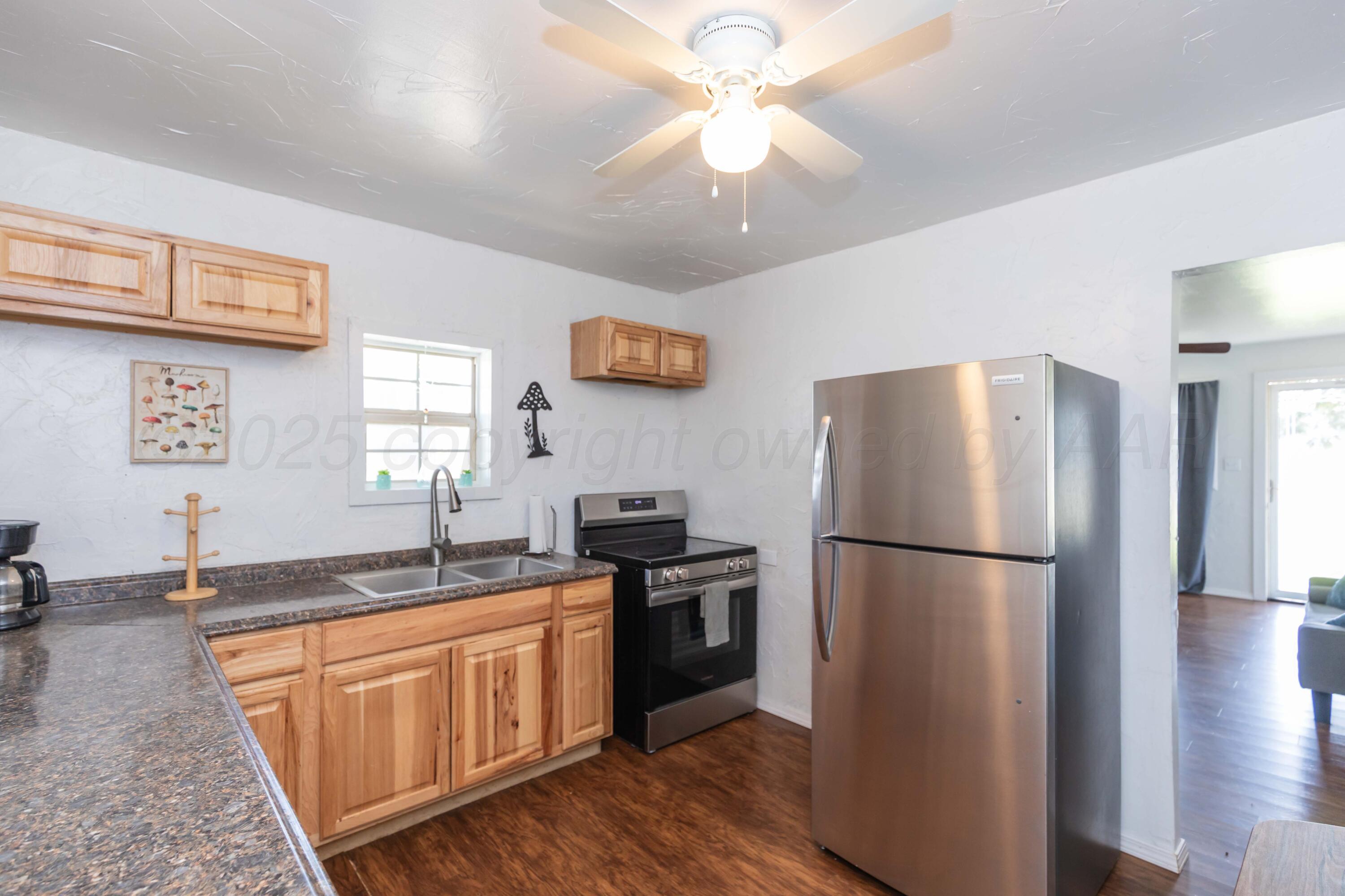105 Poplar Street Property Photo 12