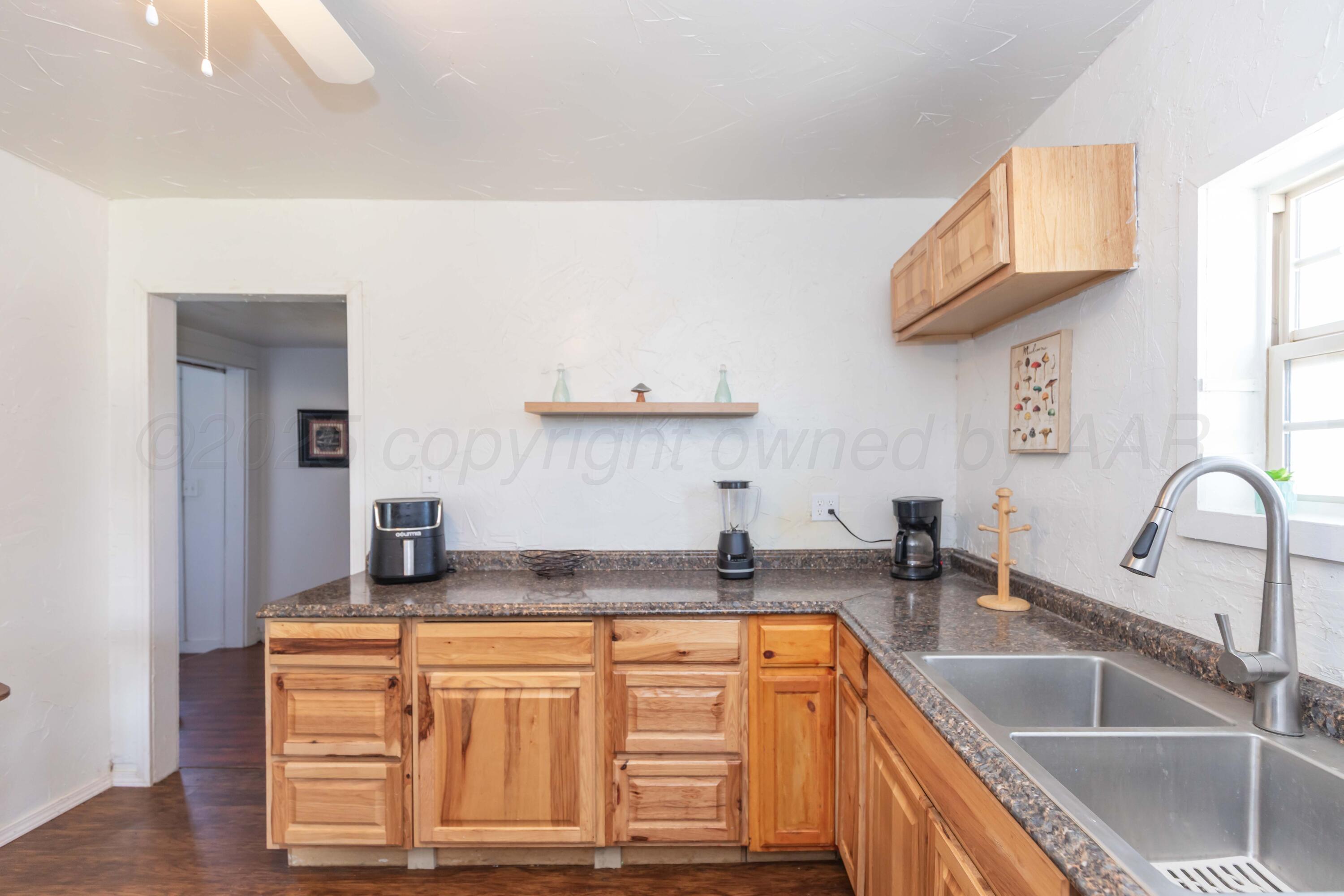 105 Poplar Street Property Photo 13
