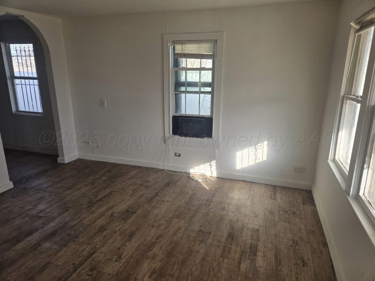 108 S Georgia Street Property Photo 5