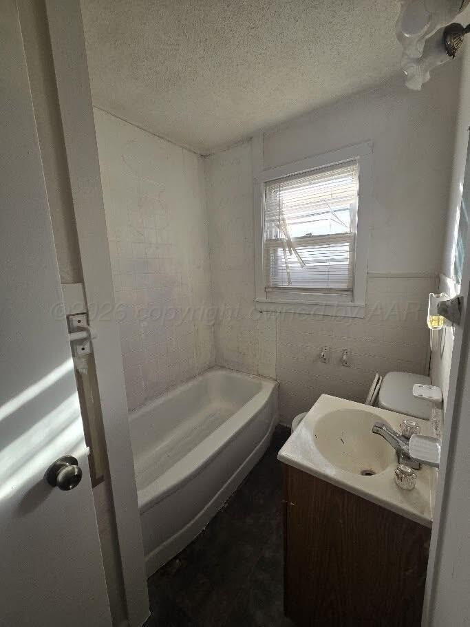 108 S Georgia Street Property Photo 9