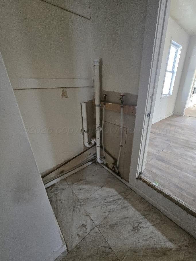 108 S Georgia Street Property Photo 15