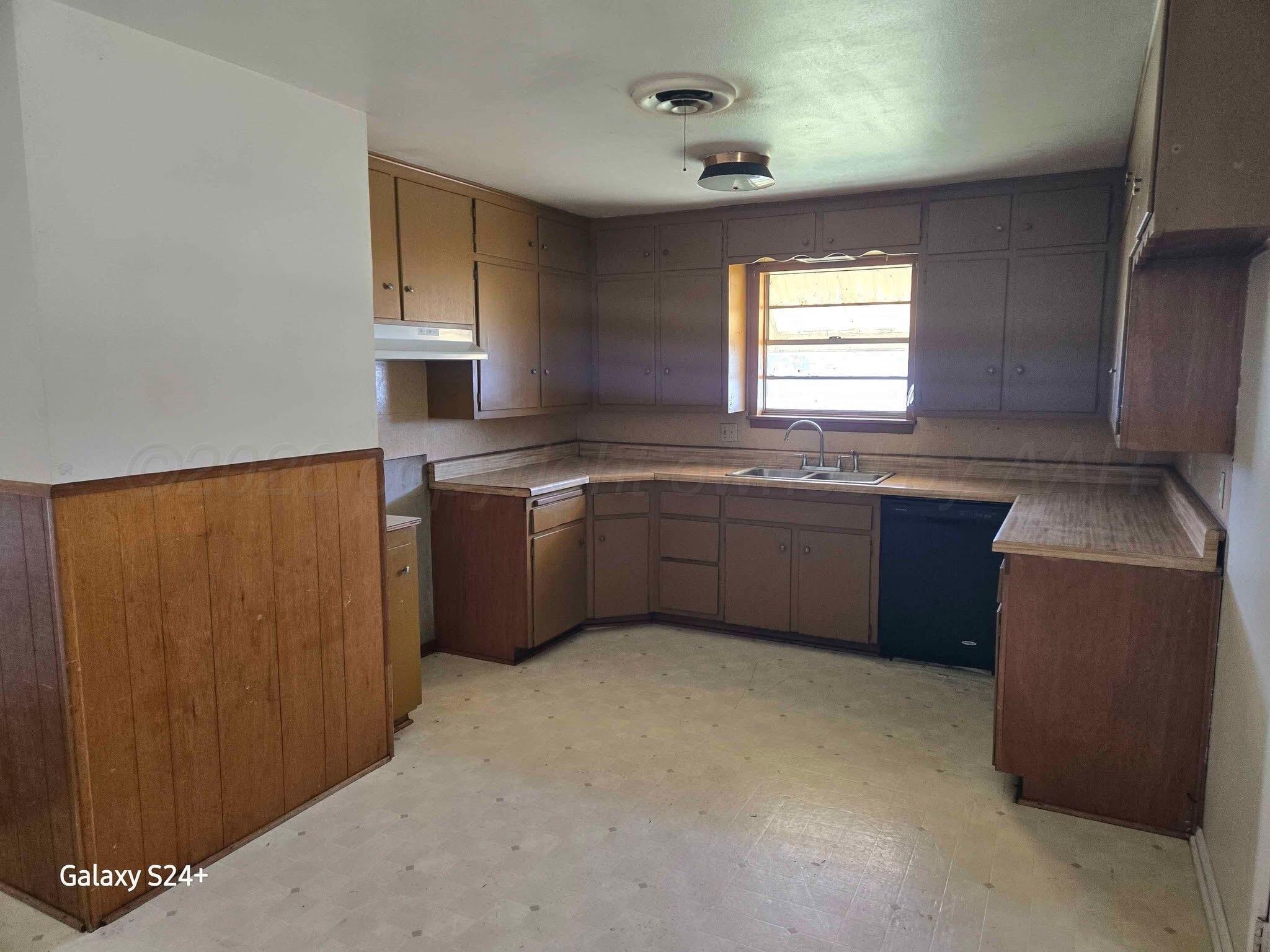 504 S Fairmont Street Property Photo 4