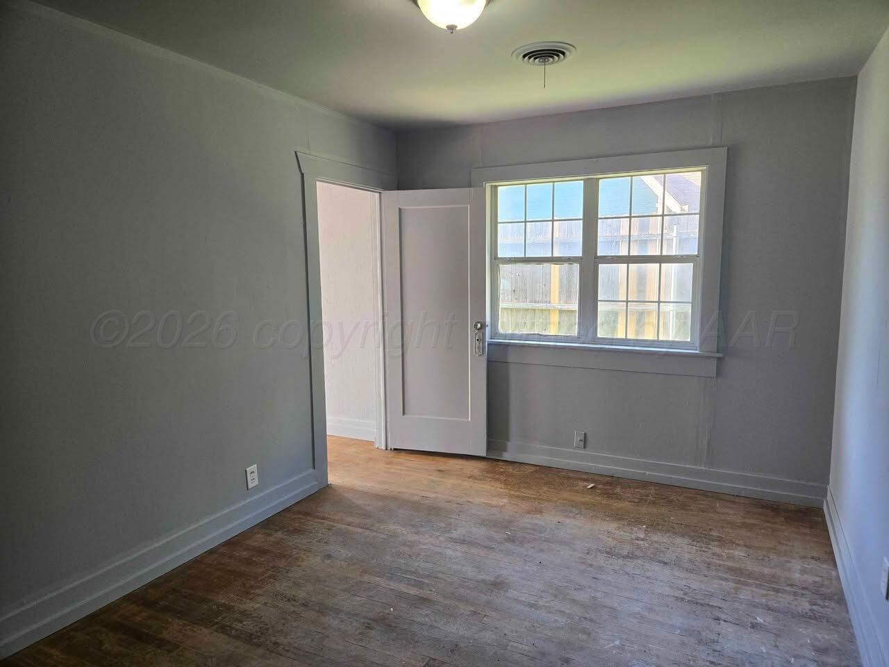802 S Fairmont Street Property Photo 5